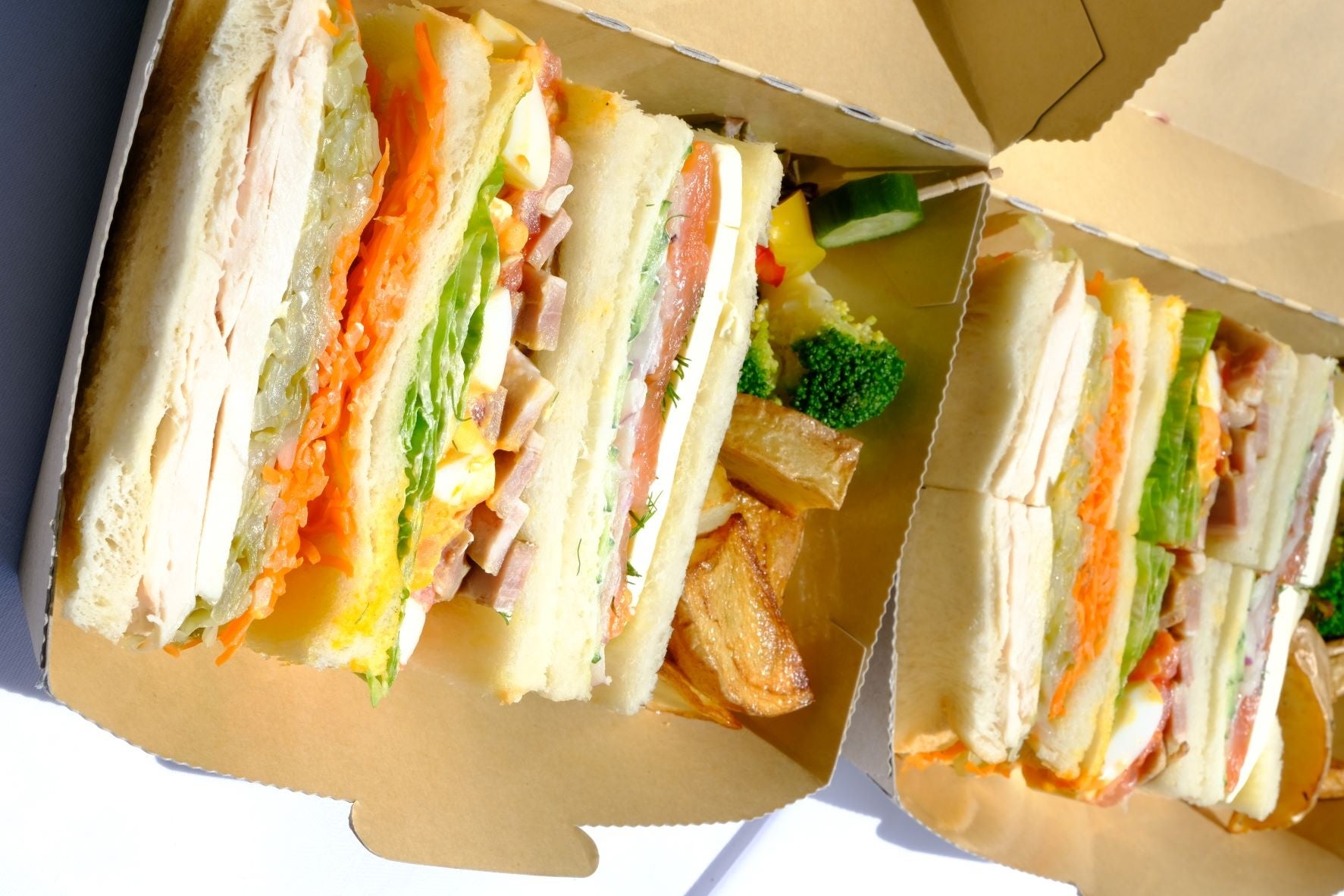 野外でお召し上がりいただくホテル特製ブランチボックス(昨年開催時に撮影)