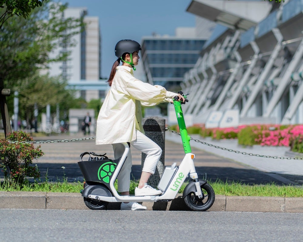 着座型シートボード「Limeラクモ」