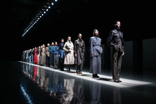 – Rakuten Fashion Week TOKYO 2026 A/Wシーズン – 本日より開催! – Rakuten Fashion Week TOKYO 2026 A/Wシーズン – 本日より開催!