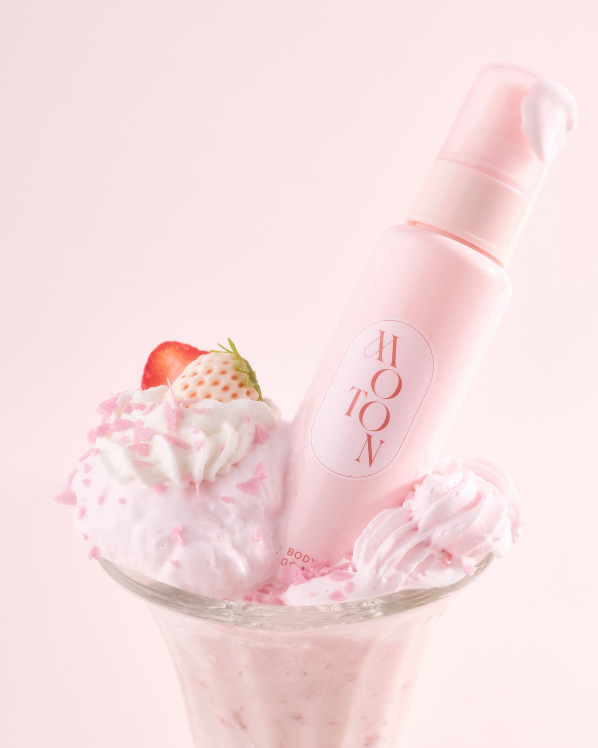 MOTONから数量限定「いちごみるく」のヘア&ボディミストが登場、11月1日より順次発売