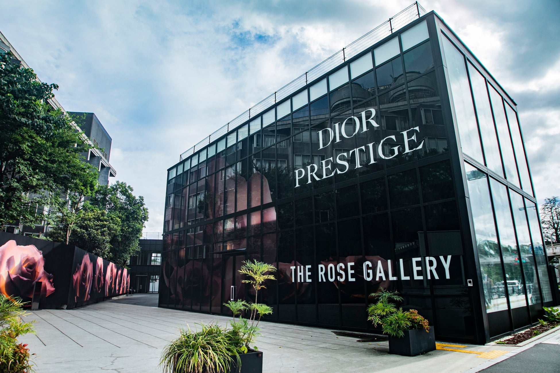 ディオール プレステージ 期間限定イベント ディオール プレステージ ザ ローズ ギャラリー に寺島しのぶ 山田優 森泉が来場 パルファン クリスチャン ディオール ジャポン株式会社のプレスリリース ディオール プレステージ 期間限定イベント ディオール プレステージ ザ ローズ ギャラリー に寺島しのぶ 山田優 森泉が来場 パルファン クリスチャン ディオール ジャポン株式会社のプレスリリース