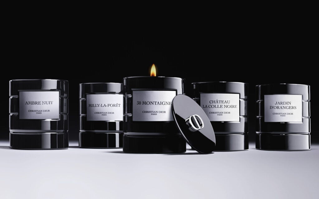 夜空に星座が煌めくディオール モンテーニュ コフレ〈ホリデー