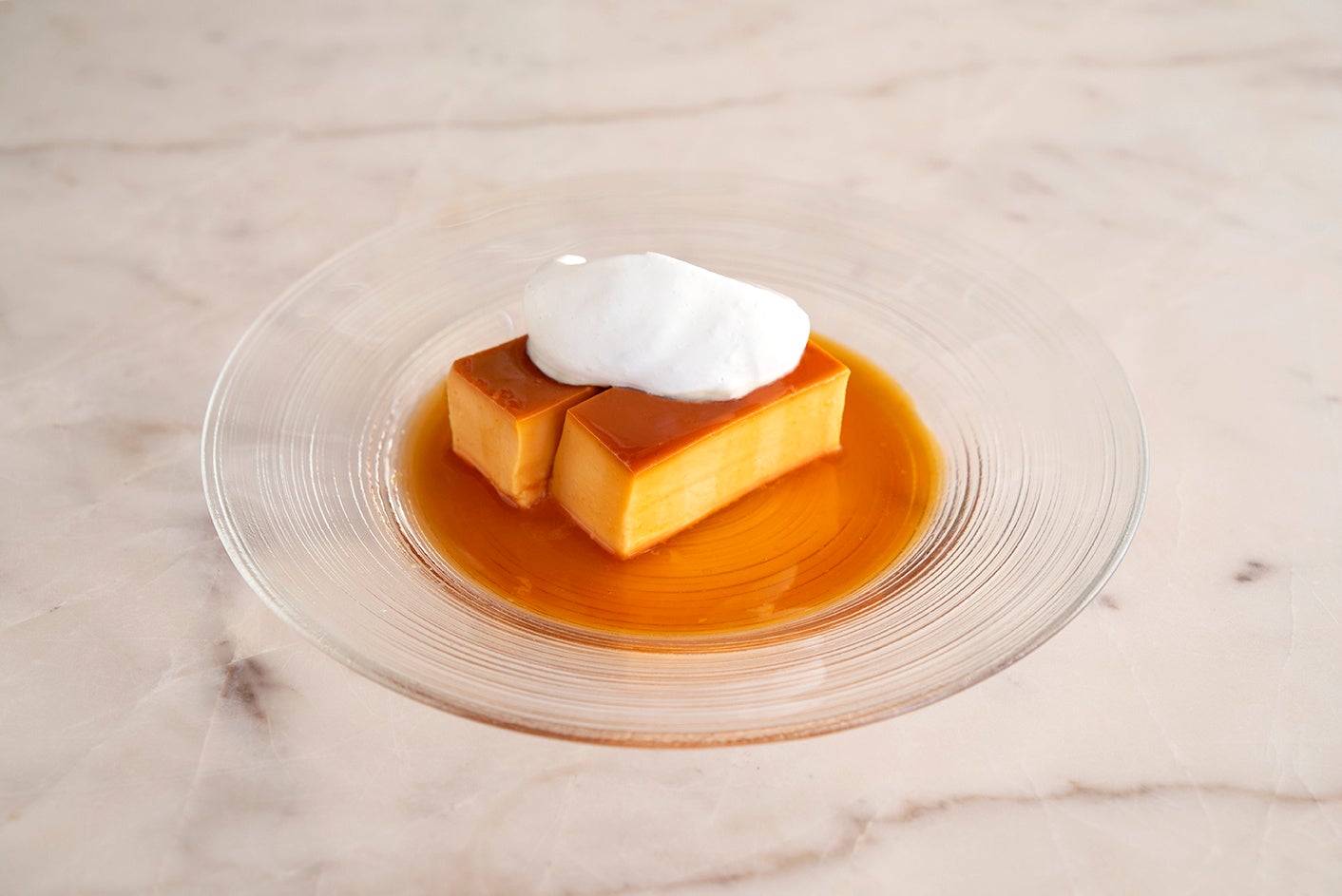 ＜マスカルポーネチーズのConelプリン＞しっかり固めでほろ苦キャラメル。毎日お店で焼き上げる一押しの自家製プリンです。