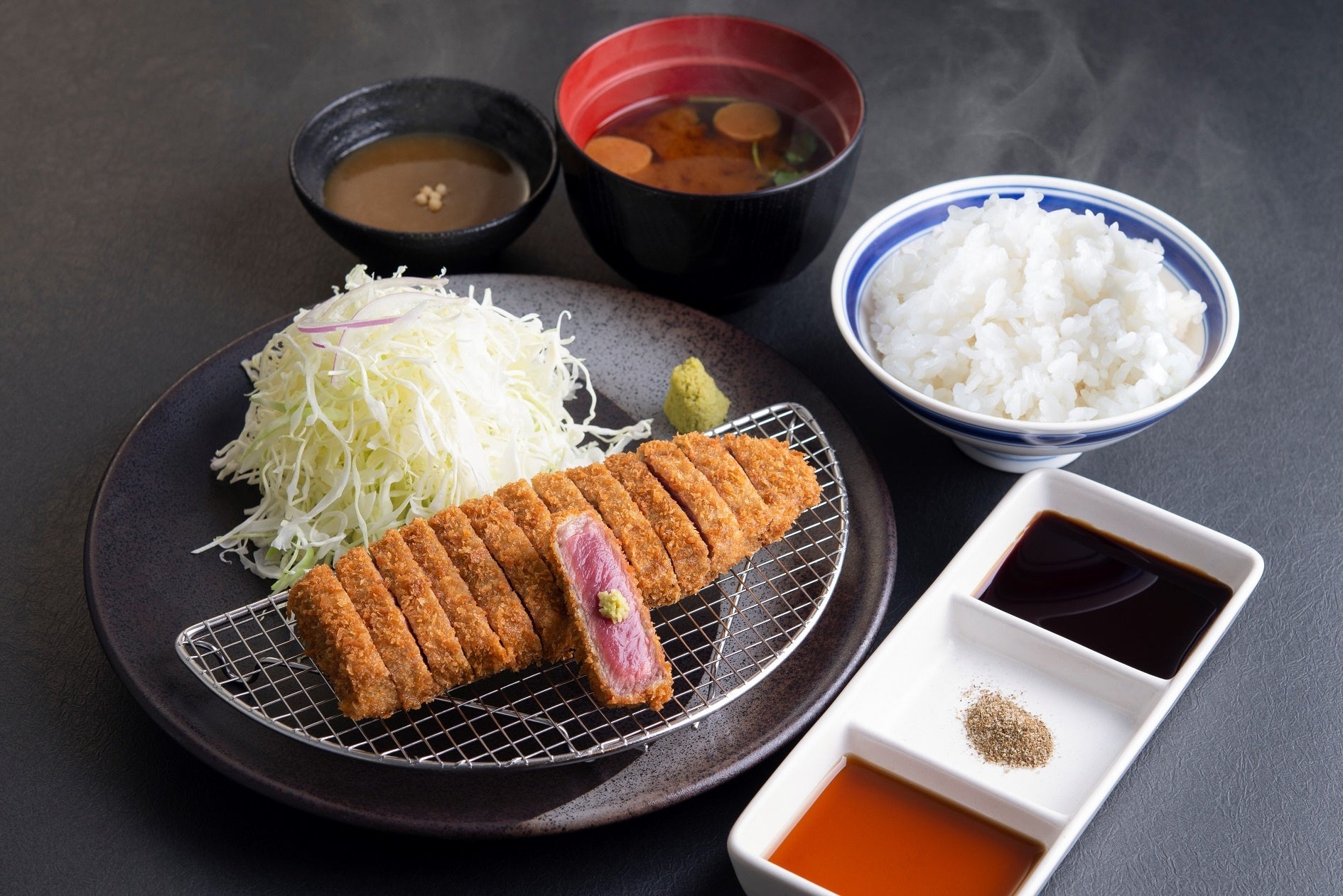 牛ロースカツ膳