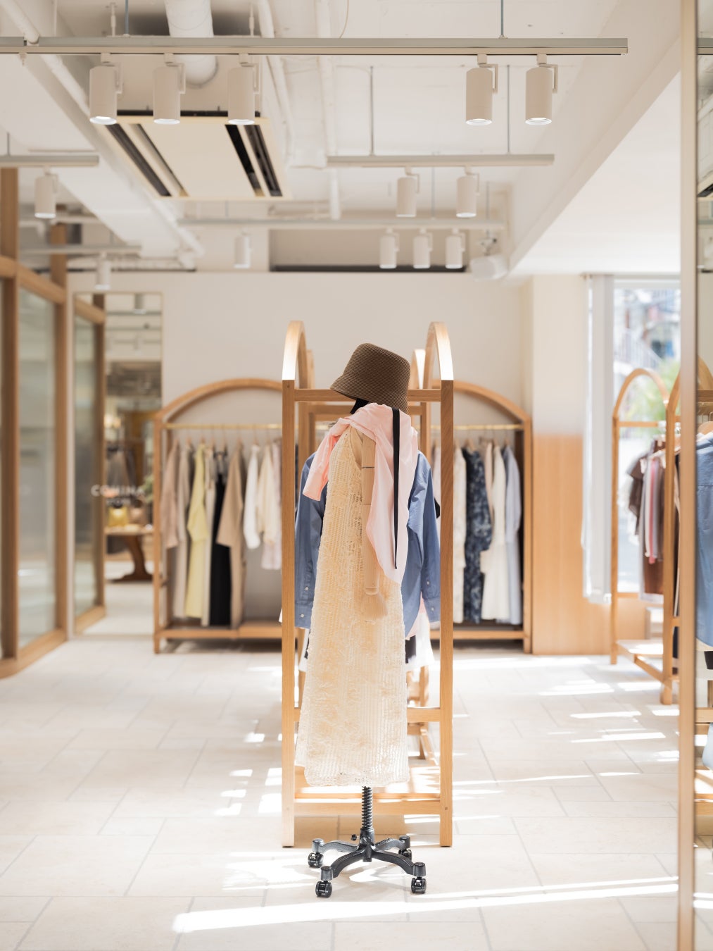 COHINA代表 田中絢子