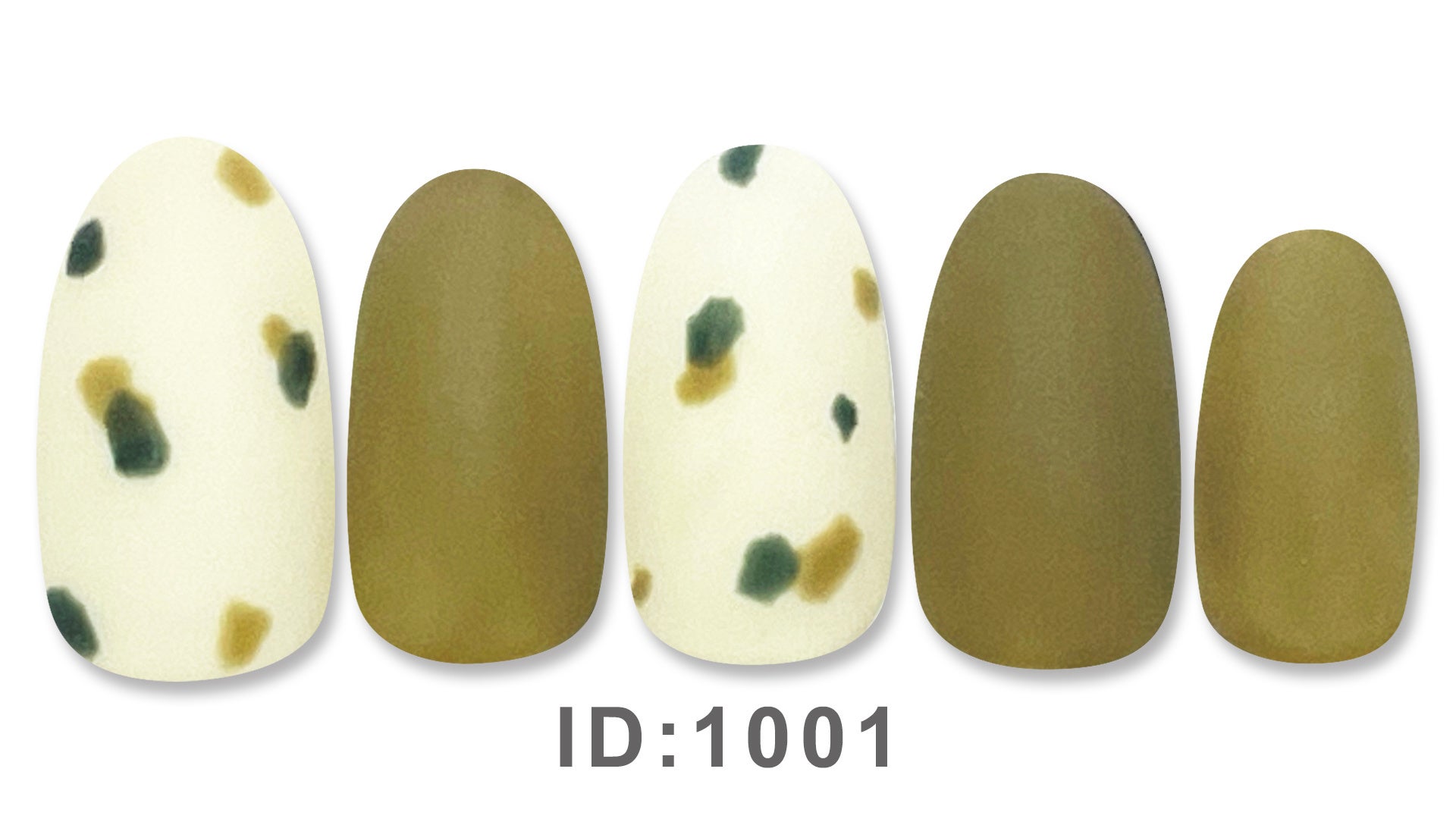 秋カラーで楽しむアニマルネイル