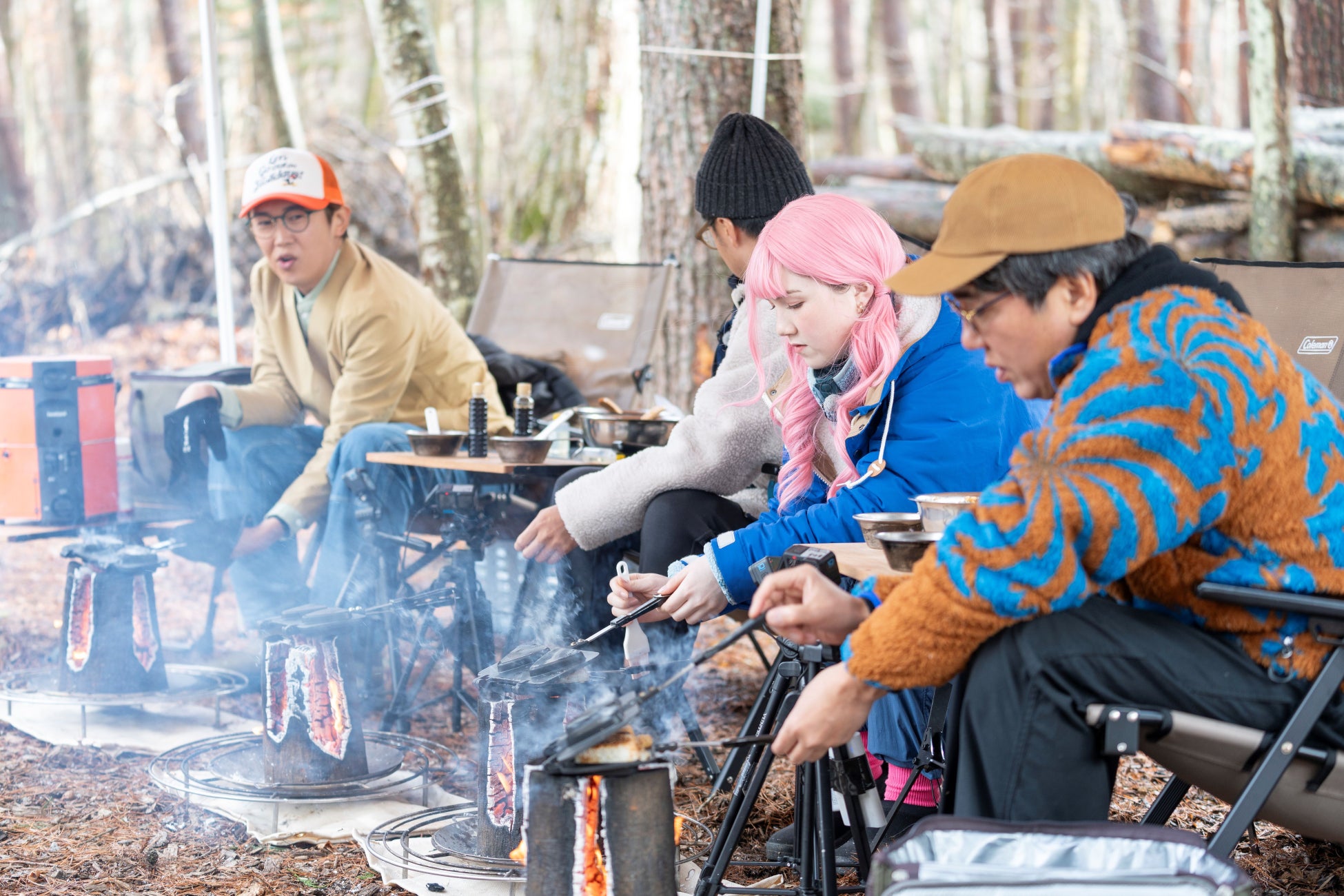 焼きおにぎりを作る４人