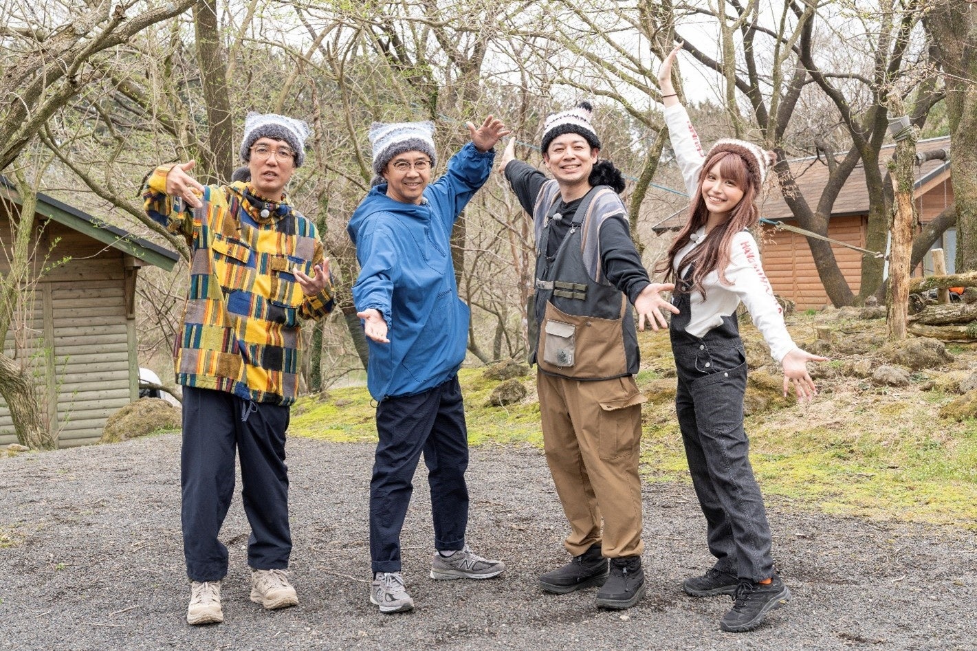 【左から、小木博明、矢作兼、江崎ばもん、今井アンジェリカ】