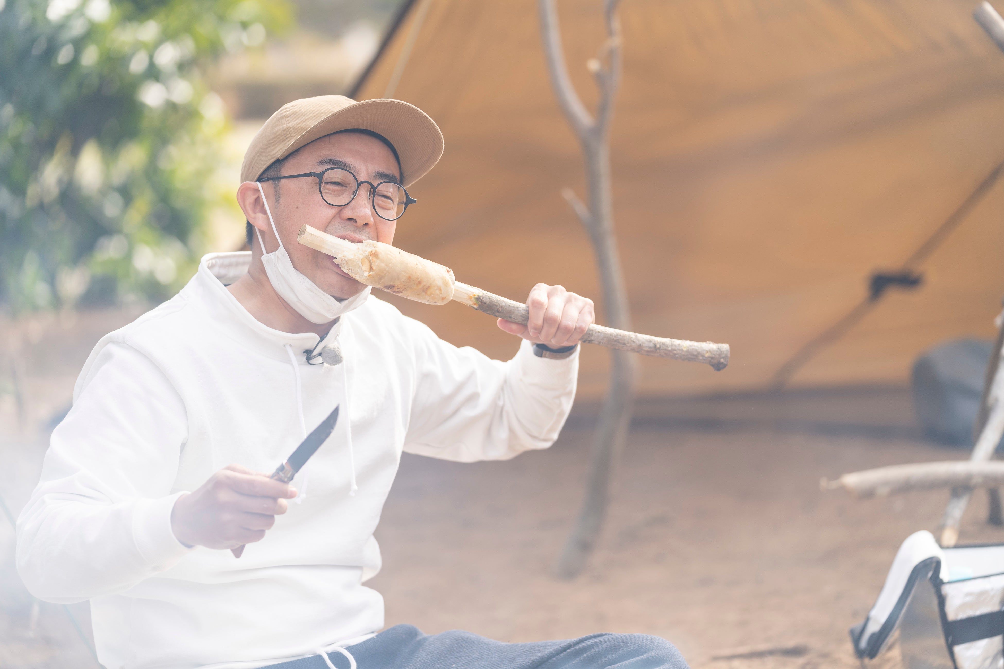 バノックにかじりつく矢作