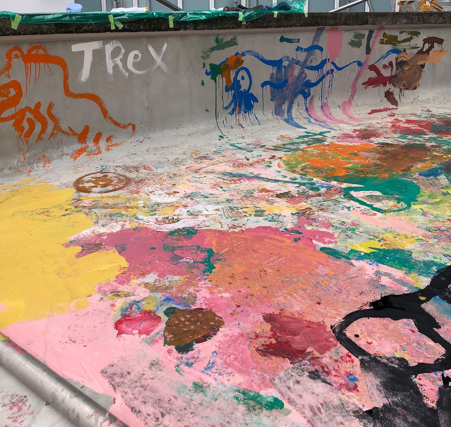 こどもたちが泉に描いた絵