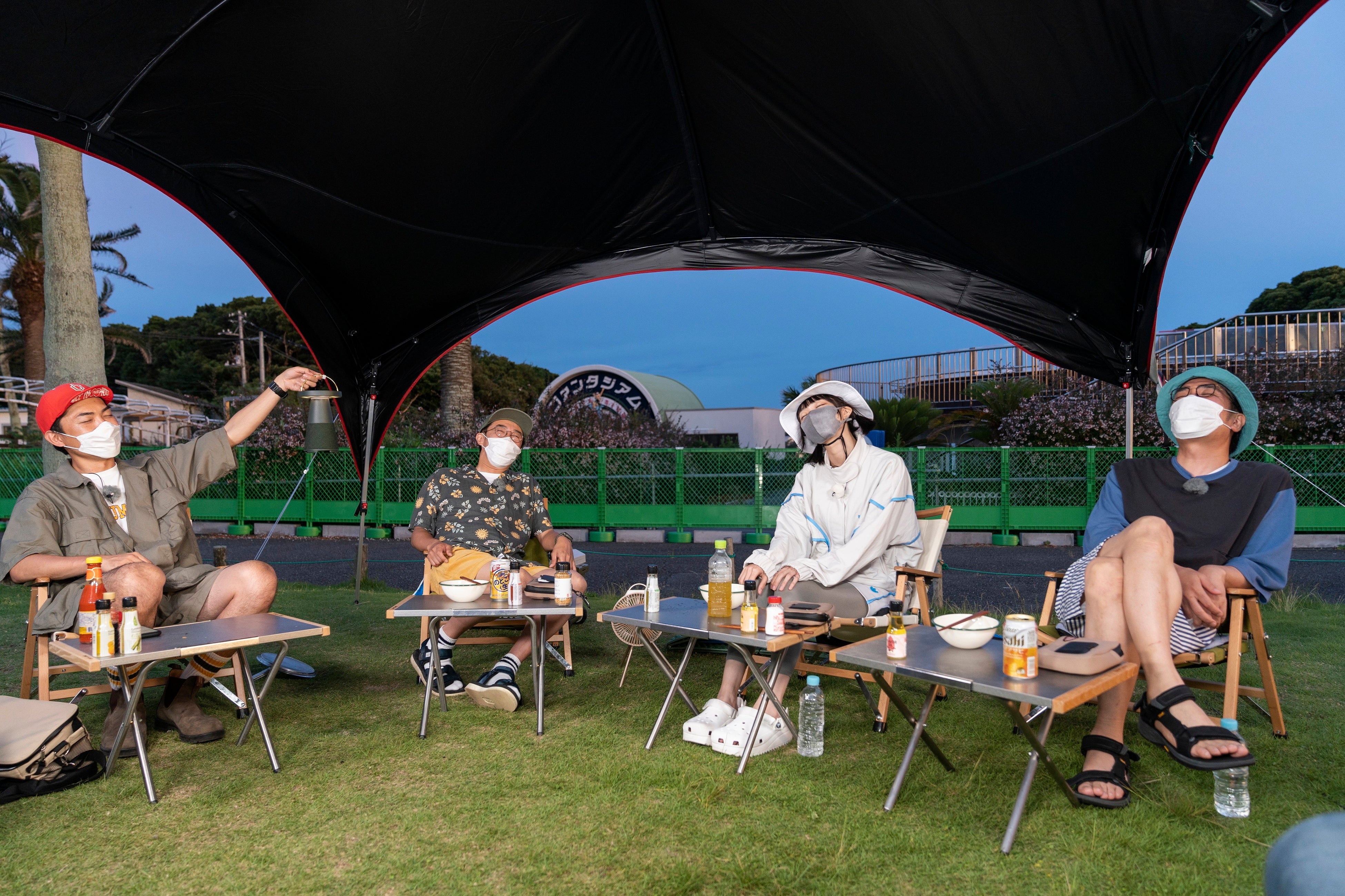 夏の音に癒やされる一同