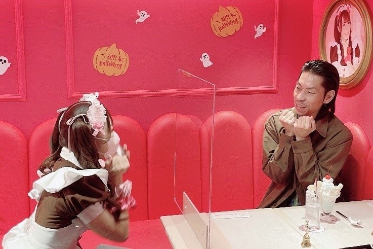 Hiphop メイドカフェ 呂布カルマが超有名メイドカフェ あっとほ ぉーむカフェ をプロデュース メ テレ 呂布カルマとメイドたち の放送が決定 メ テレのプレスリリース Hiphop メイドカフェ 呂布カルマが超有名メイドカフェ あっとほ ぉーむカフェ をプロデュース メ テレ 呂布カルマとメイドたち の放送が決定 メ テレのプレスリリース