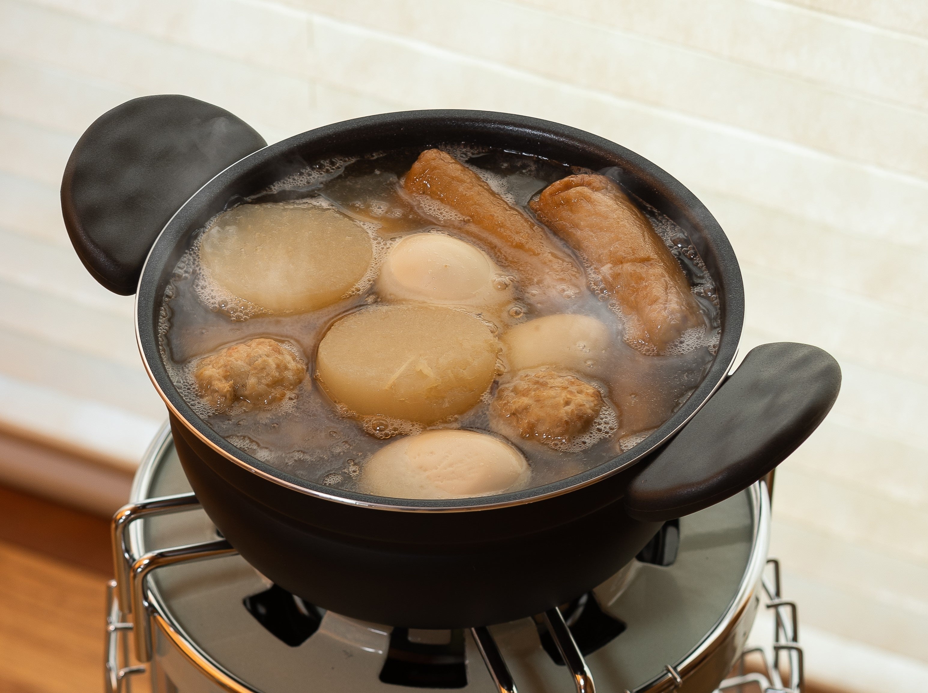 「煮る」おでんや煮物などに