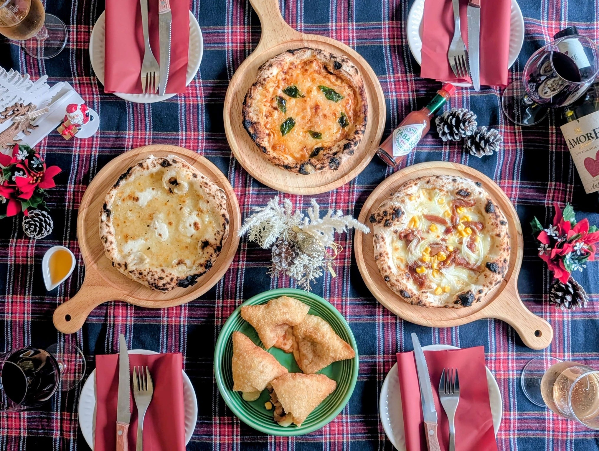 大阪・都島発、冷凍「ご褒美ピザBOX」でおうち贅沢クリスマスに。“揚げ