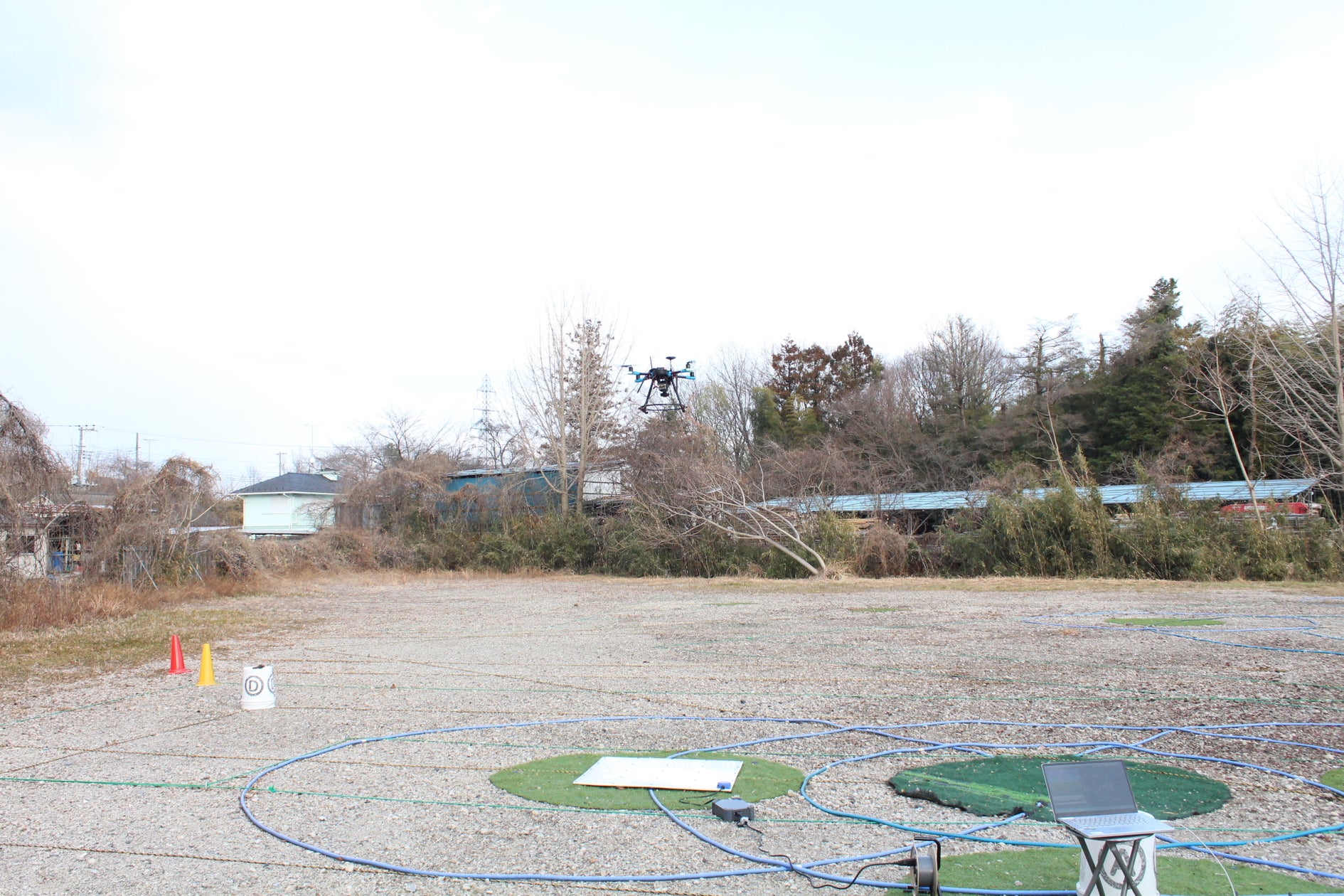 ドローン完全無人運用への道!開発中の「ドローン定時飛行システム」の商品化に向けた実証実験に成功(筑波大学発ベンチャーAeroFlex) | 合同会社AeroFlexのプレスリリース