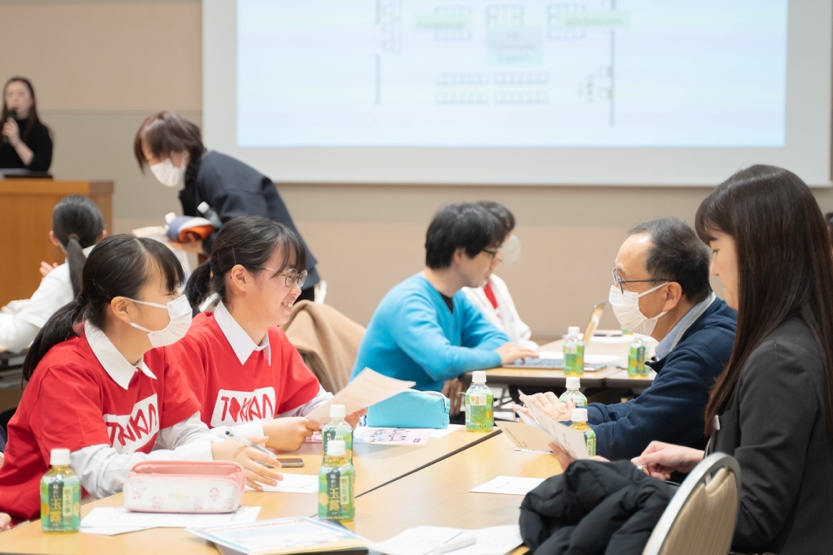 社会人メンターとの意見交換の様子