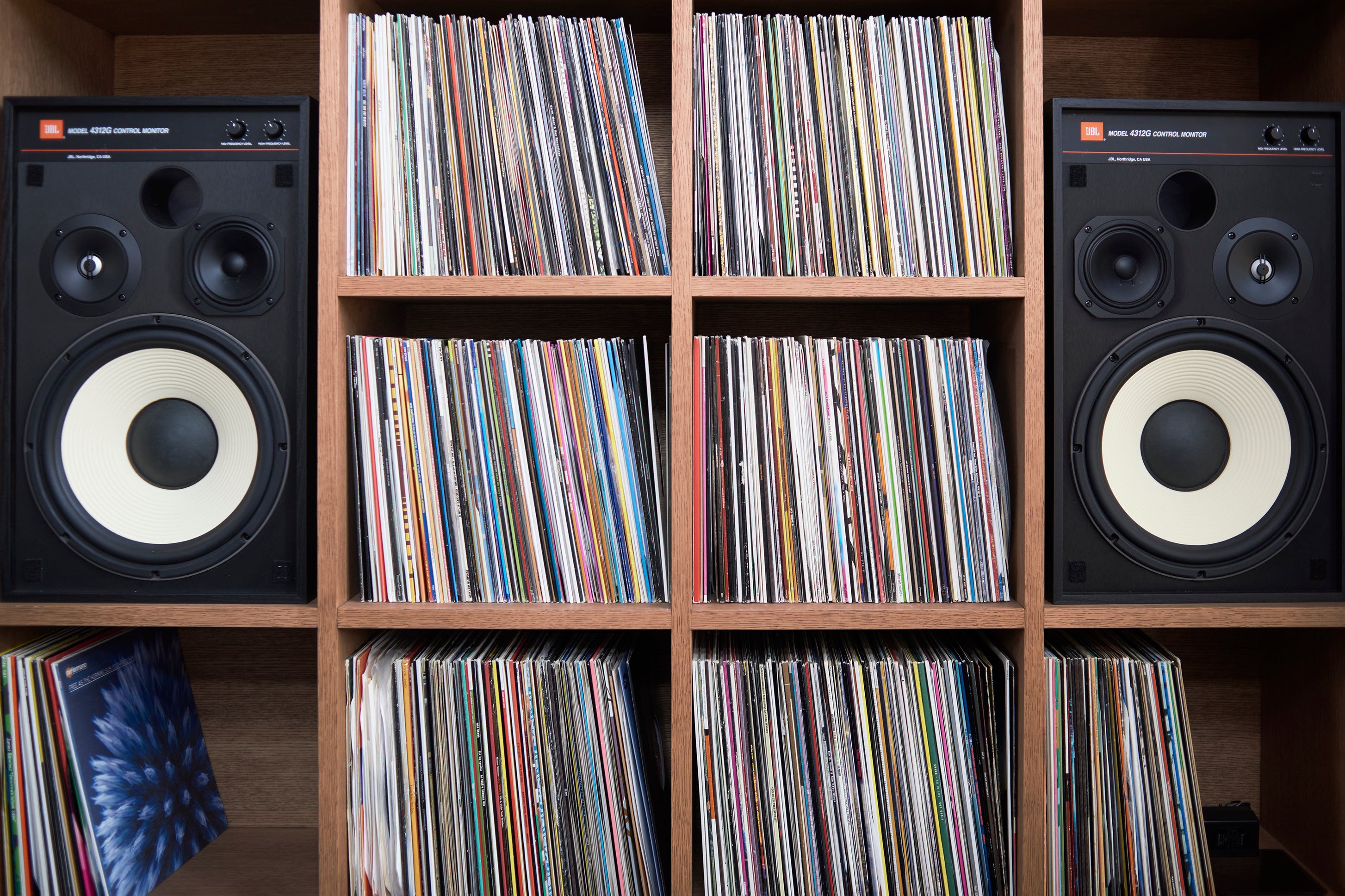 製品名　スピーカー：JBL 4312G