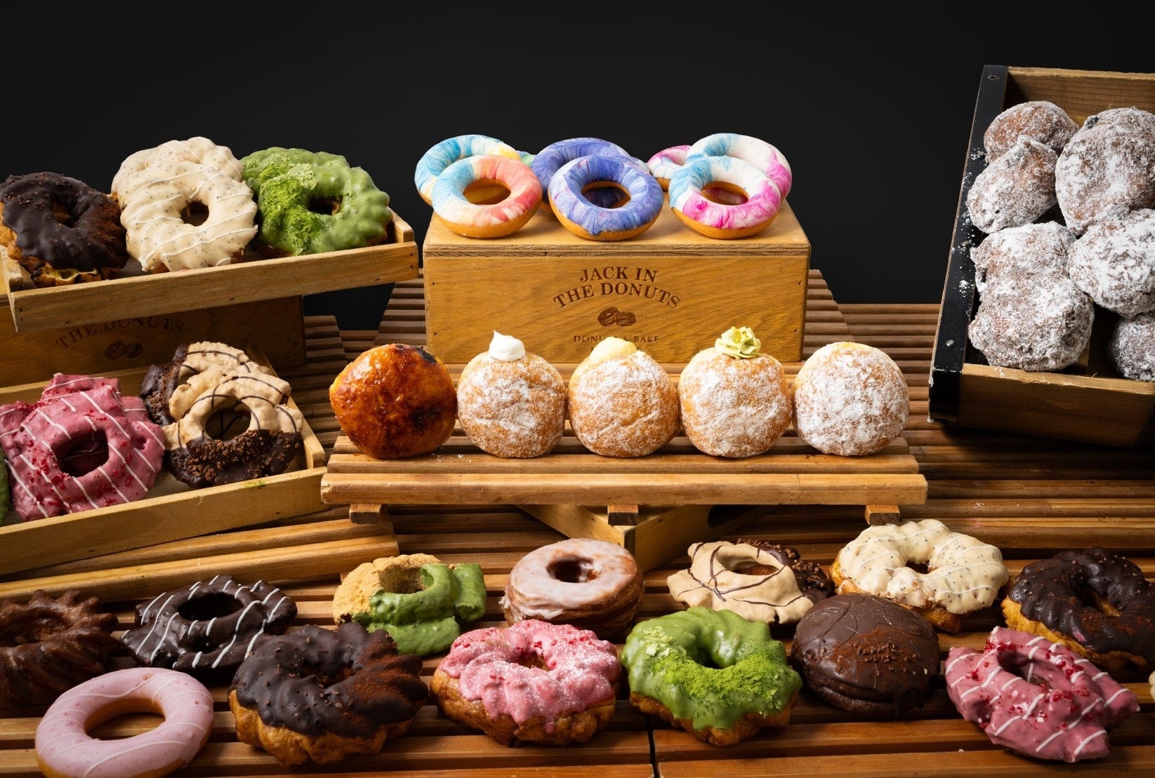 JACK IN THE DONUTS』みんなで楽しむクリスマスドーナツ！ 笑顔が