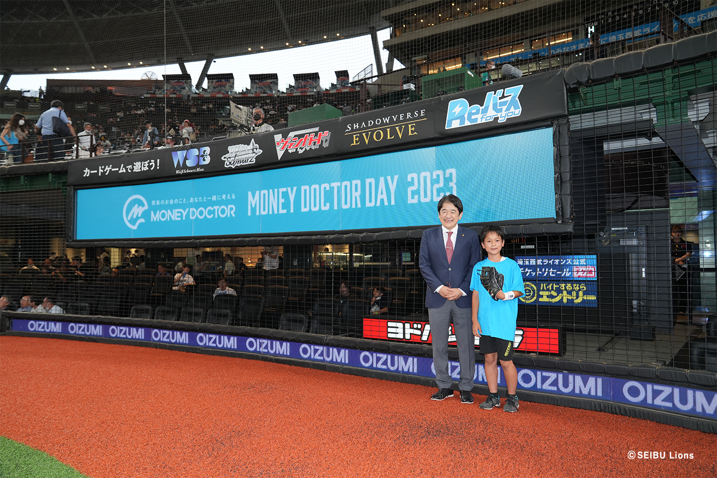 当社代表取締役社長　黒木（左）と坂爪君（右）