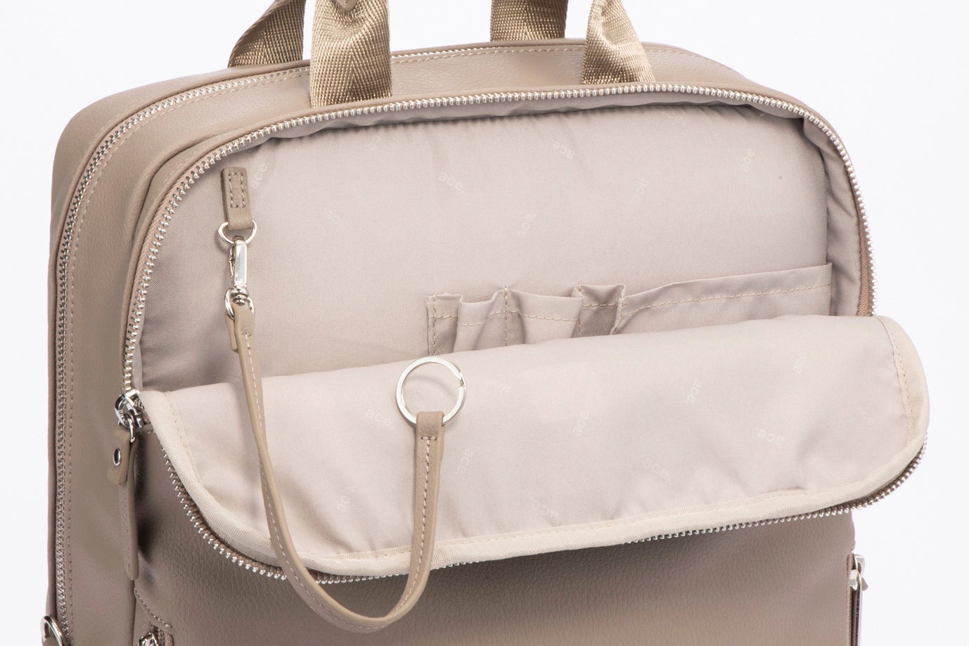 オーガナイザーポケット