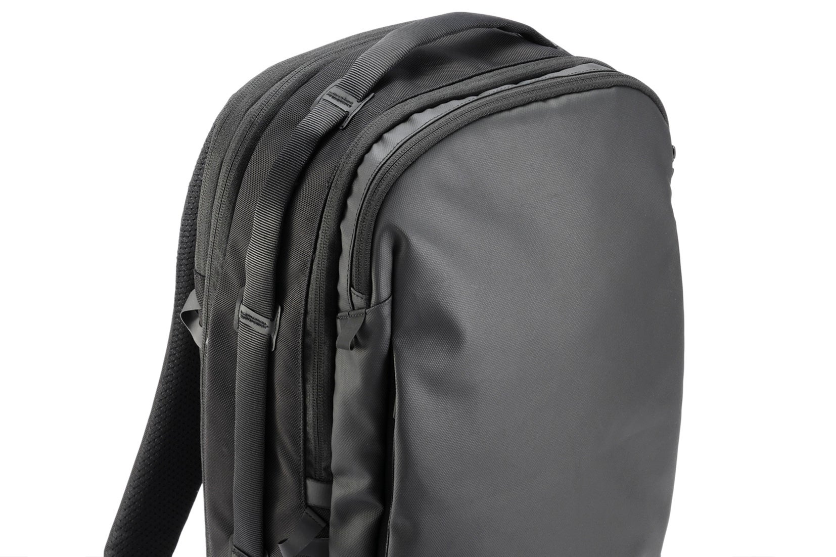 ace.」から、非日常にも備えられるカジュアル×機能性のビジネスバック