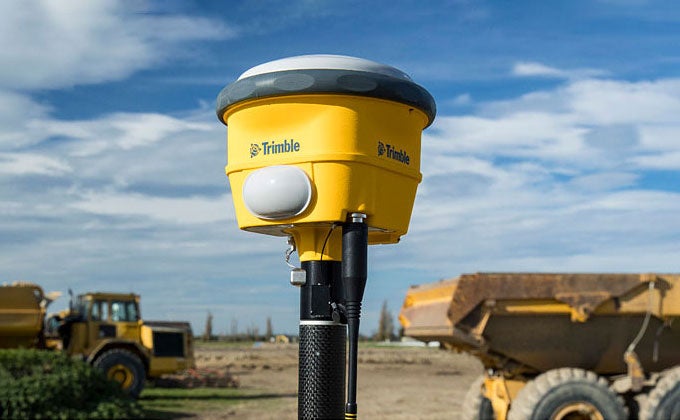 過酷な現場も楽々観測!耐環境性能抜群のアンテナ一体型GNSS受信機「Trimble R780-2」をリリース | 株式会社ニコン・トリンブルの ...