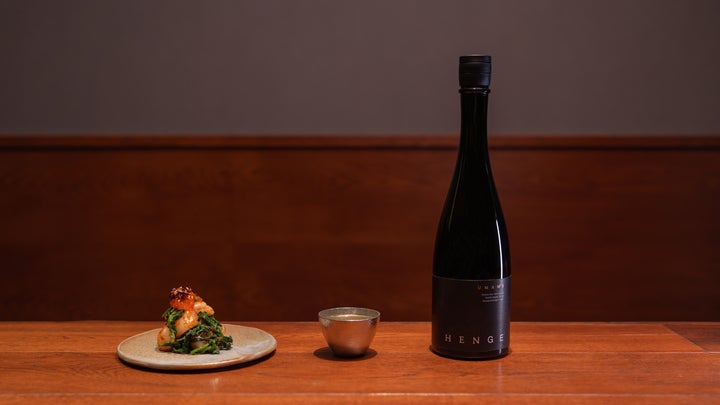 令和創業ラグジュアリー日本酒ブランド「HENGE」】日本酒の新境地を 令和創業ラグジュアリー日本酒ブランド「HENGE」】日本酒の新境地を