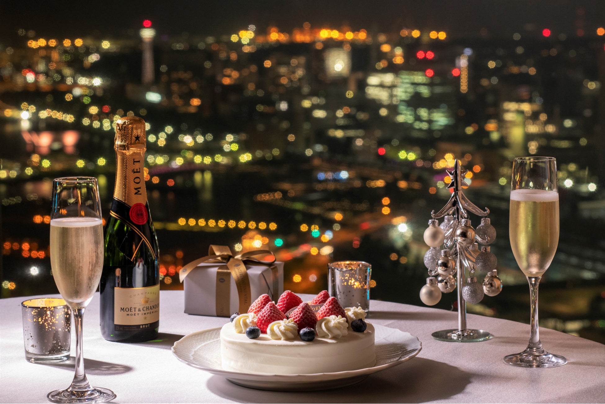 煌めくクリスマスシーズンを彩る宿泊プラン レストラン限定メニュー ご予約受付開始 ヨコハマ グランド インターコンチネンタル ホテルのプレスリリース 煌めくクリスマスシーズンを彩る宿泊プラン レストラン限定メニュー ご予約受付開始 ヨコハマ グランド インターコンチネンタル ホテルのプレスリリース