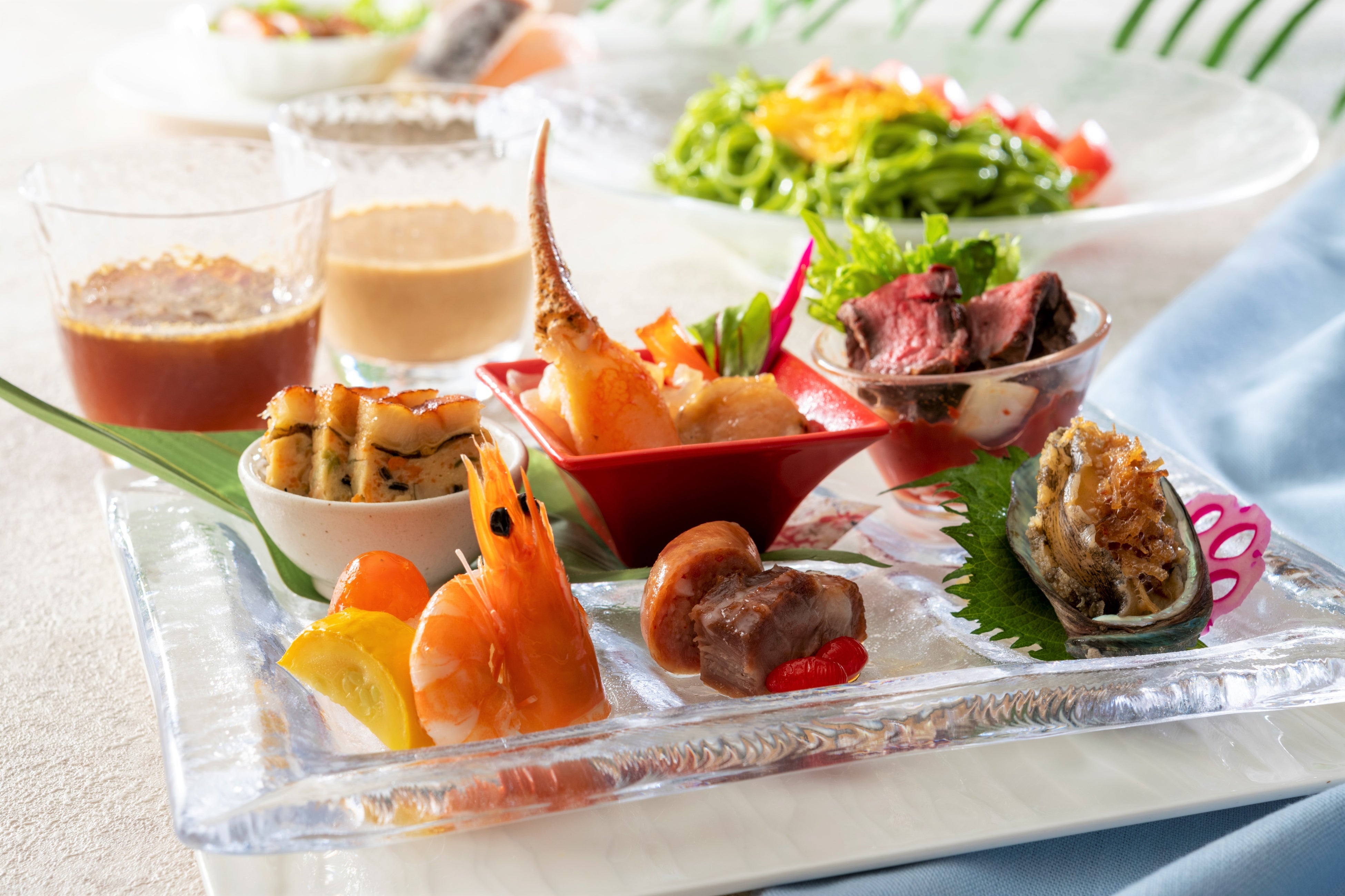 「特選海鮮盛り 冷やし翡翠麺」イメージ（２）