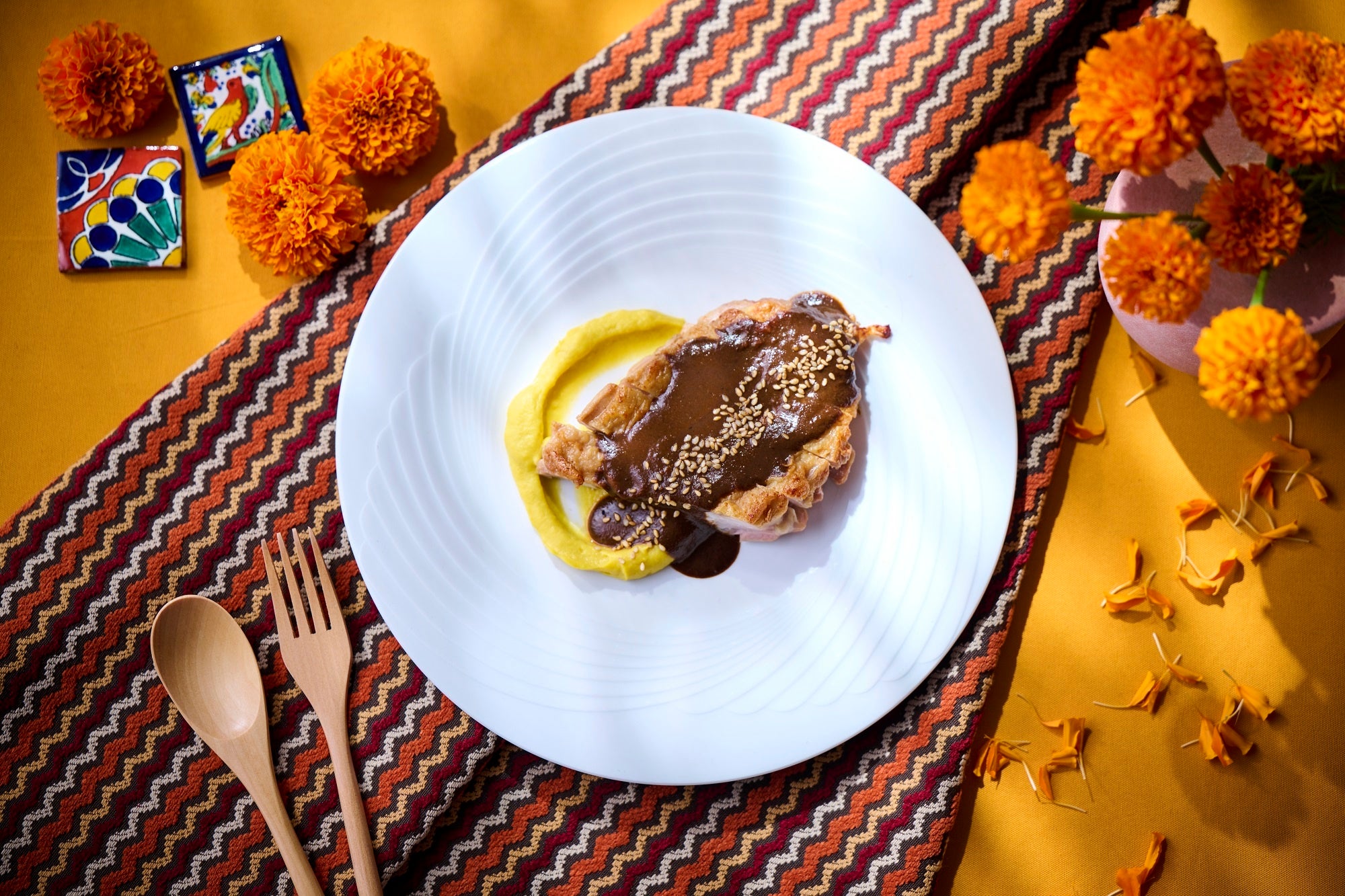 鶏肉のモーレソース