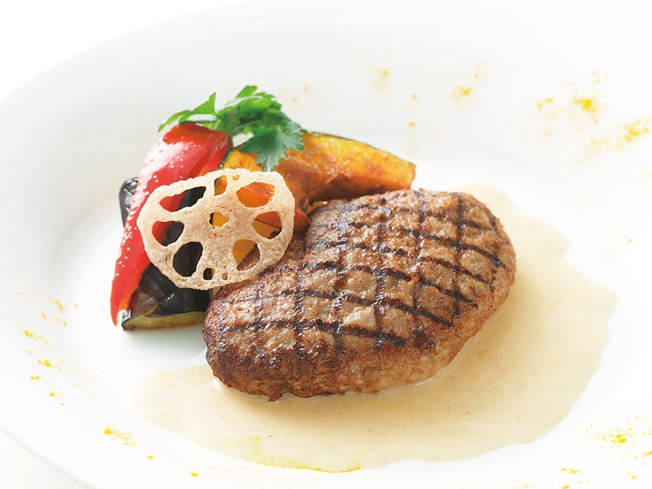 ハンバーグステーキ スパイシー温野菜添え エスニックソース