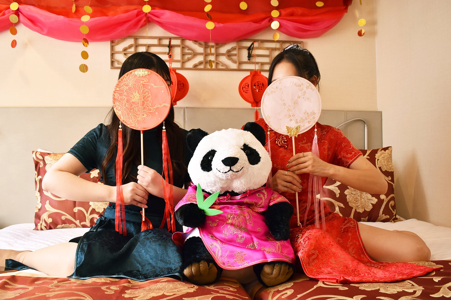 「笑顔変身写真館」レンタル衣装