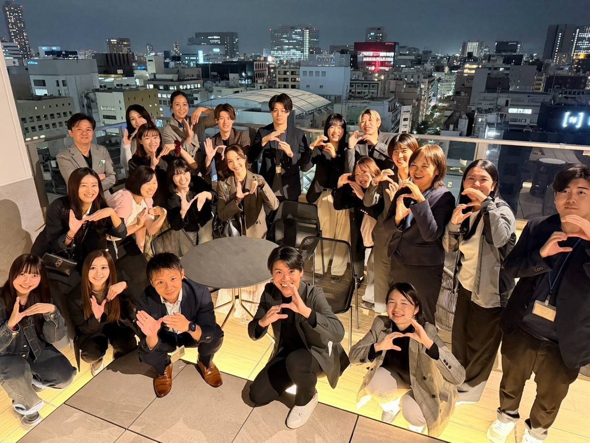 「ATHLETE ROOFTOP NIGHT」参加者の集合写真