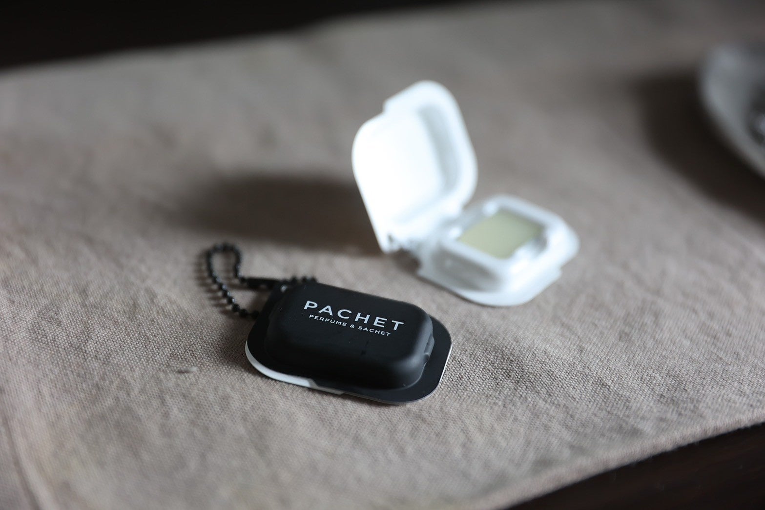期間限定】練り香水＋サシェのフレグランスタブレット「PACHET