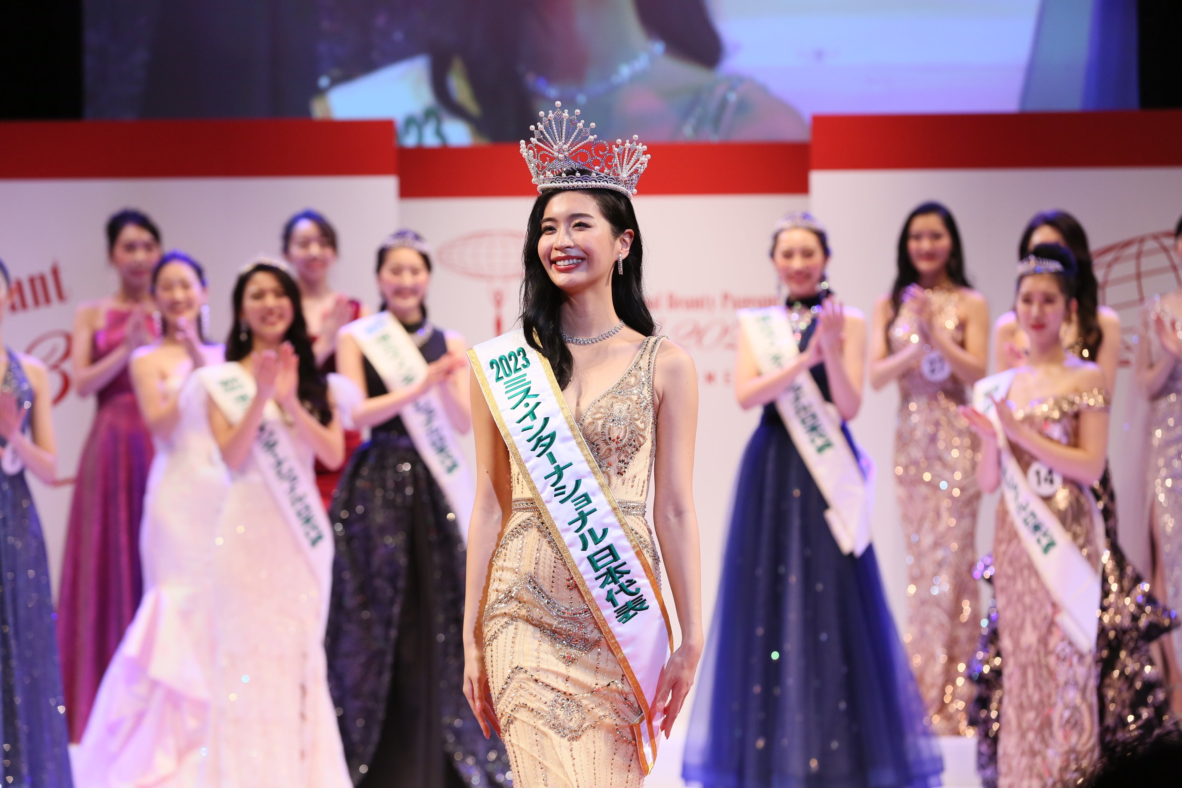 ヨネックス 日本代表モデル リオ五輪 高松ペア同デザイン レディースO