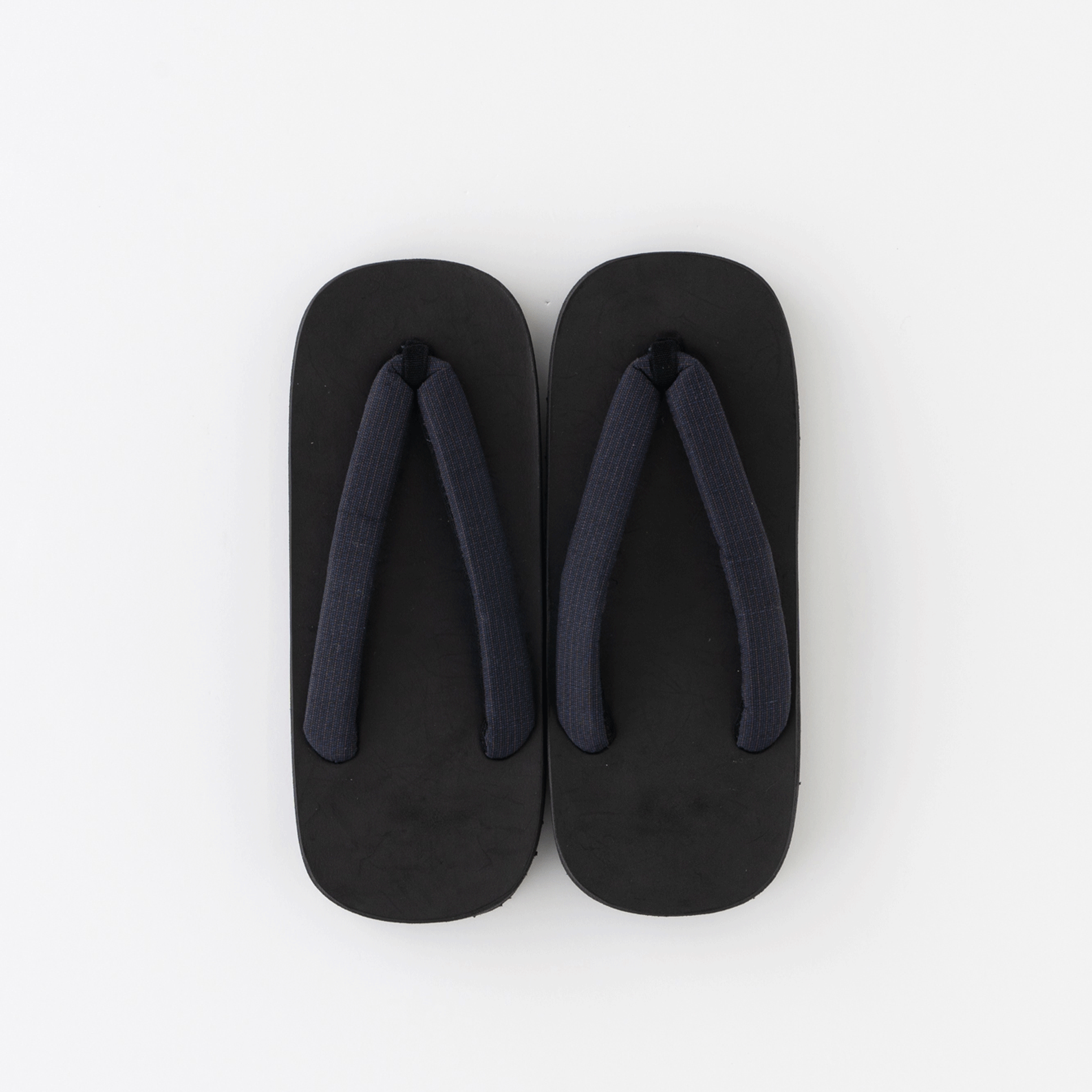 カウレザー　BLACK