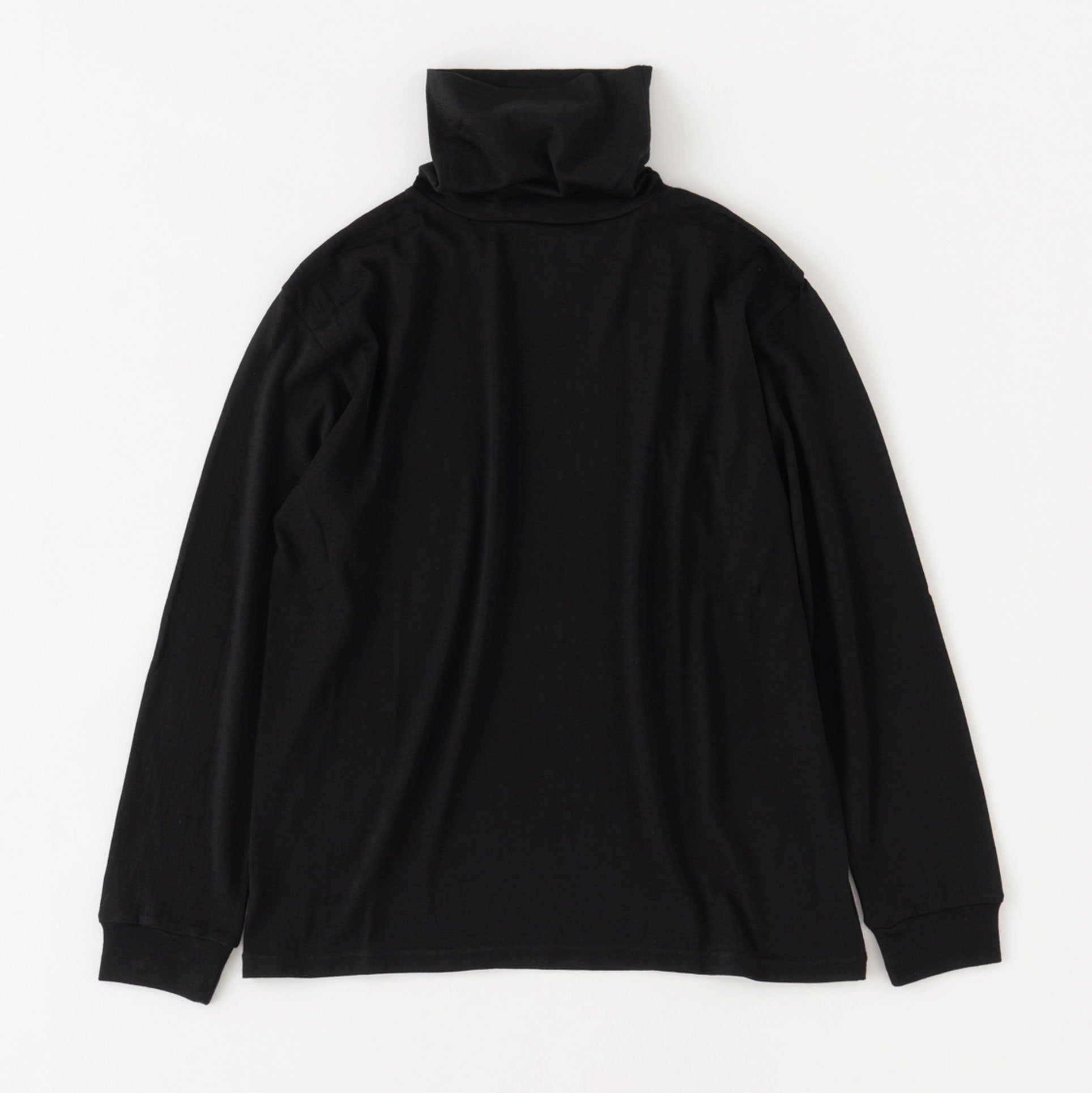 タートルネックTシャツ　BLACK