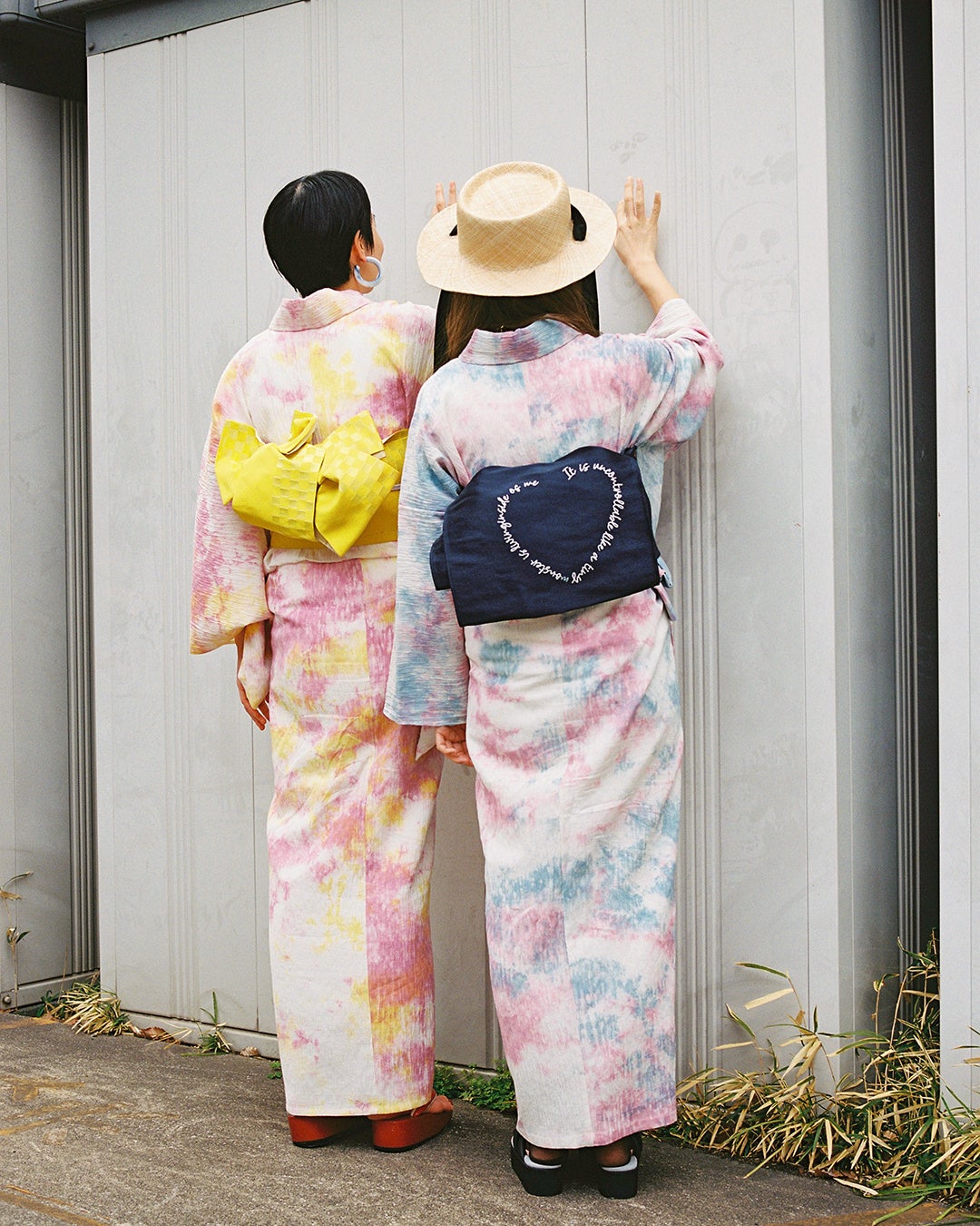 一つ一つ異なるムラ染めの魅力を感じることが出来る1着