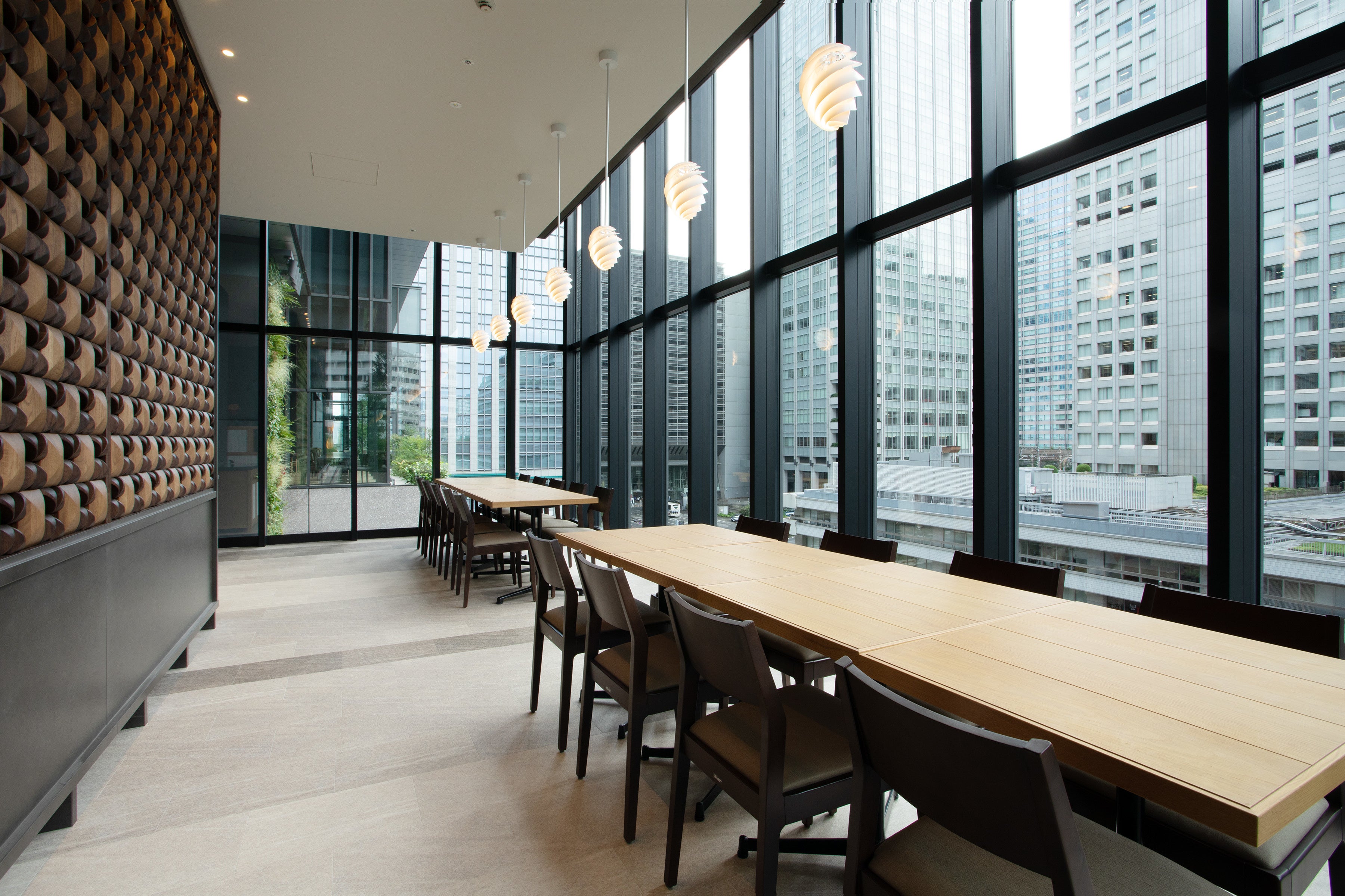 ▲TOKYO TORCH Parkが臨める半個室