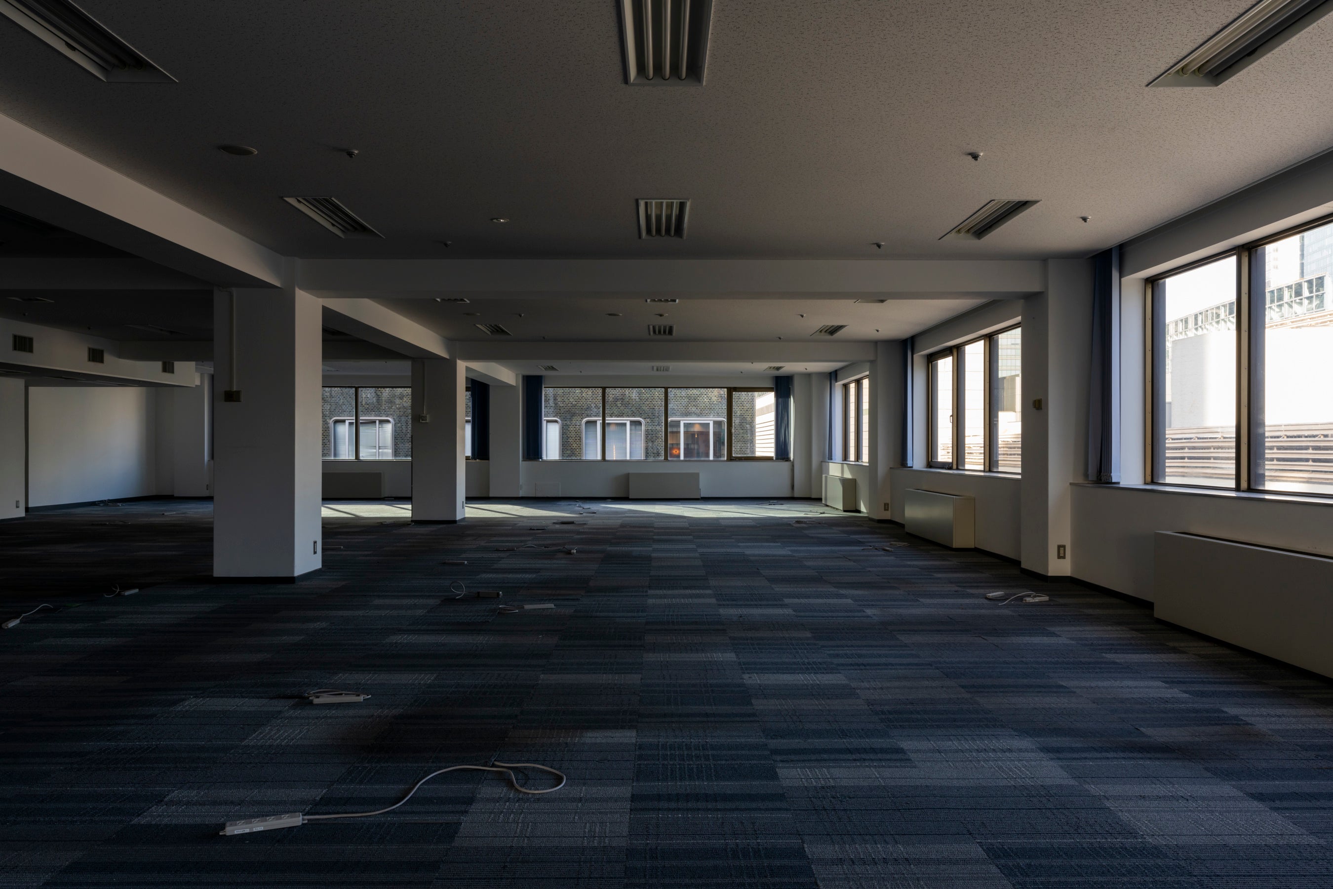 有楽町ビル１０階「ＹＡＵ　ＳＴＵＤＩＯ」は、アーティストスタジオとスクールの会場となる。 ©TOKYO PHOTOGRAPHIC RESEARCH PROJECT