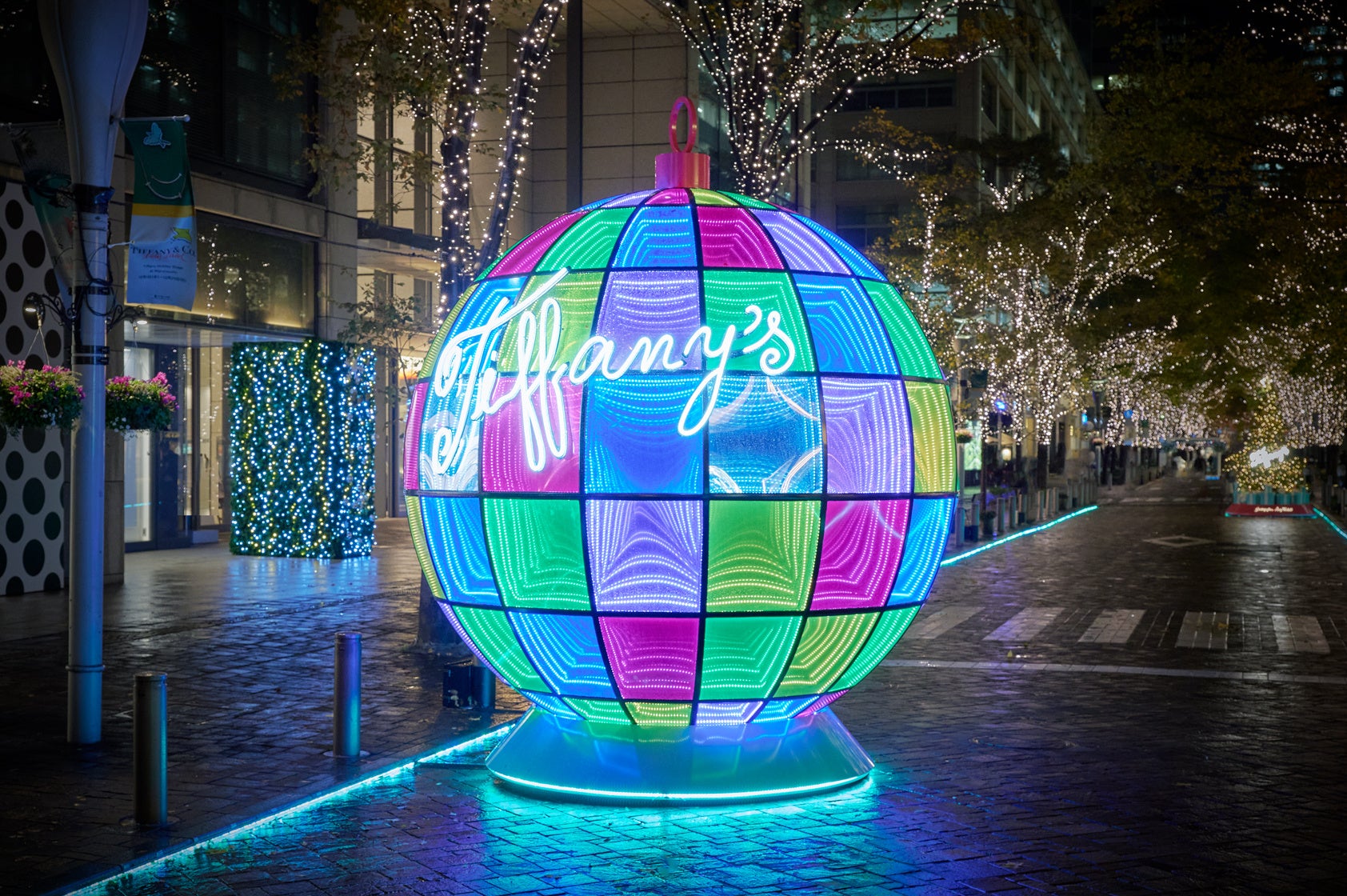 Block3(丸の内パークビル前):Tiffany Holiday Street②