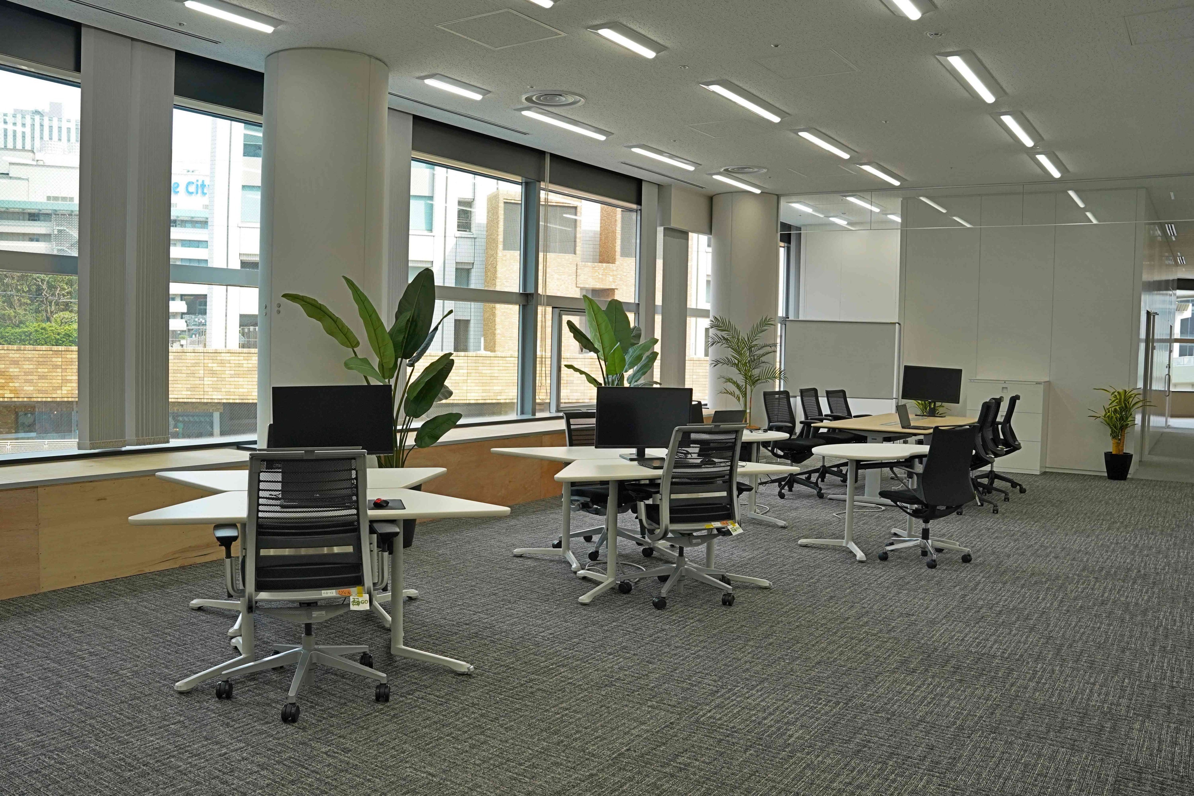 「池袋Base」店内の様子