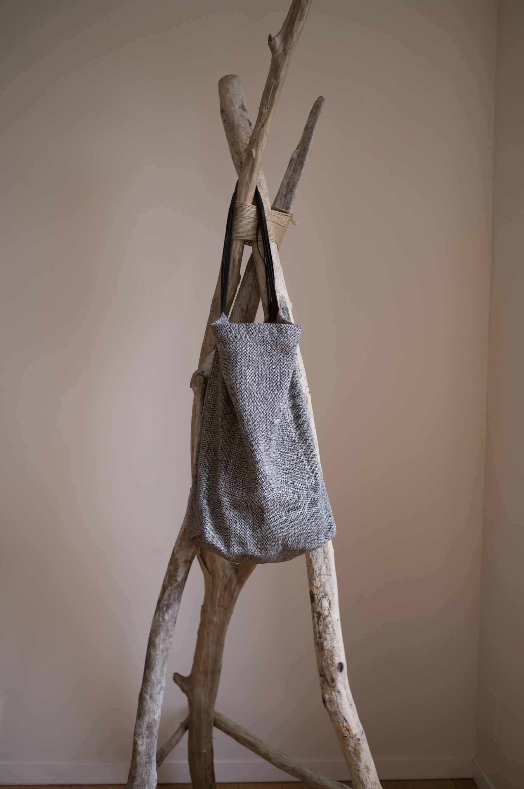 ISAAC REINA クラッチバッグ ISAAC REINA クラッチバッグ