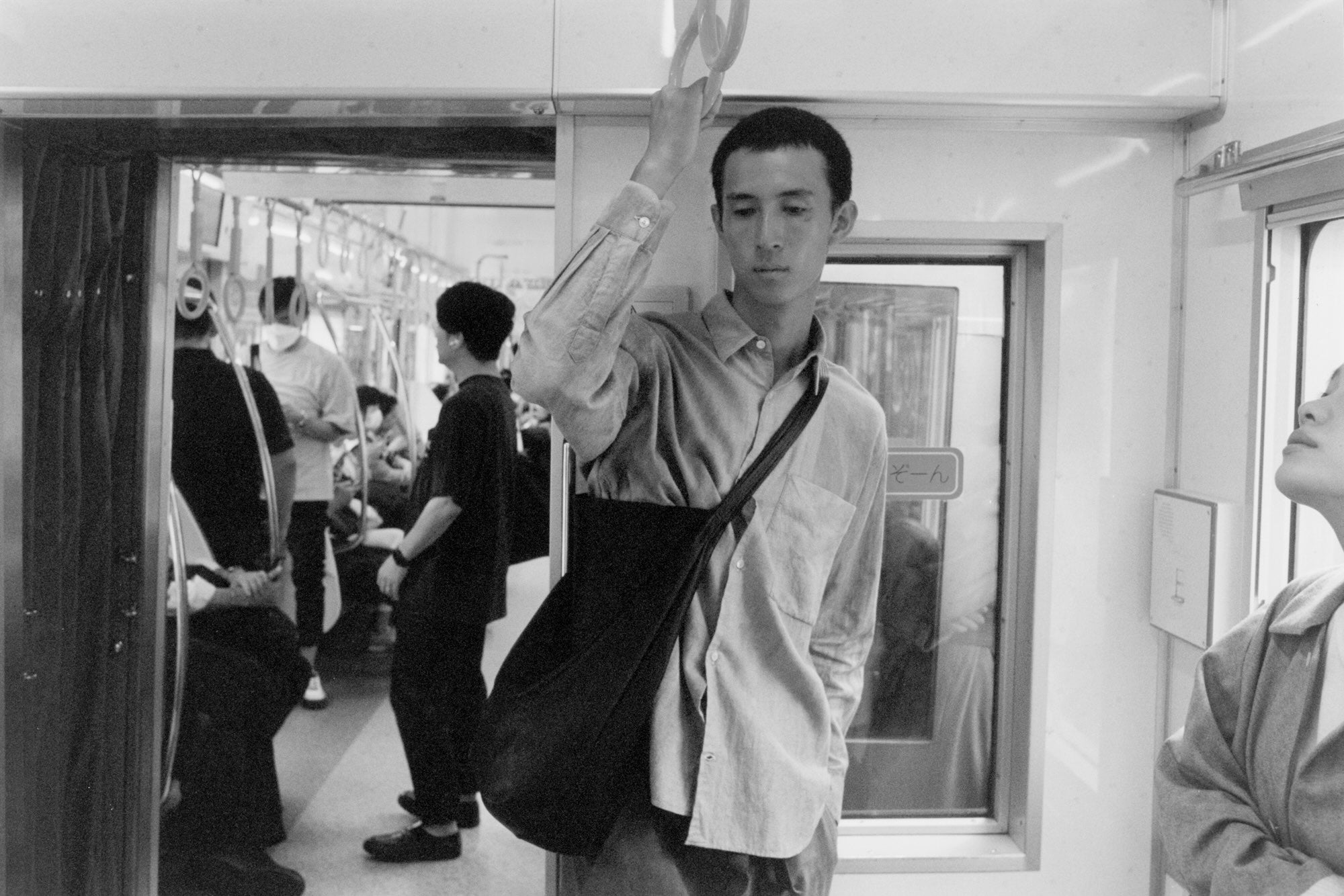 【新品】ISAAC REINA イザックレイナ　セカンドバッグ 新品ISAAC REINA イザックレイナ セカンドバッグ - メルカリ