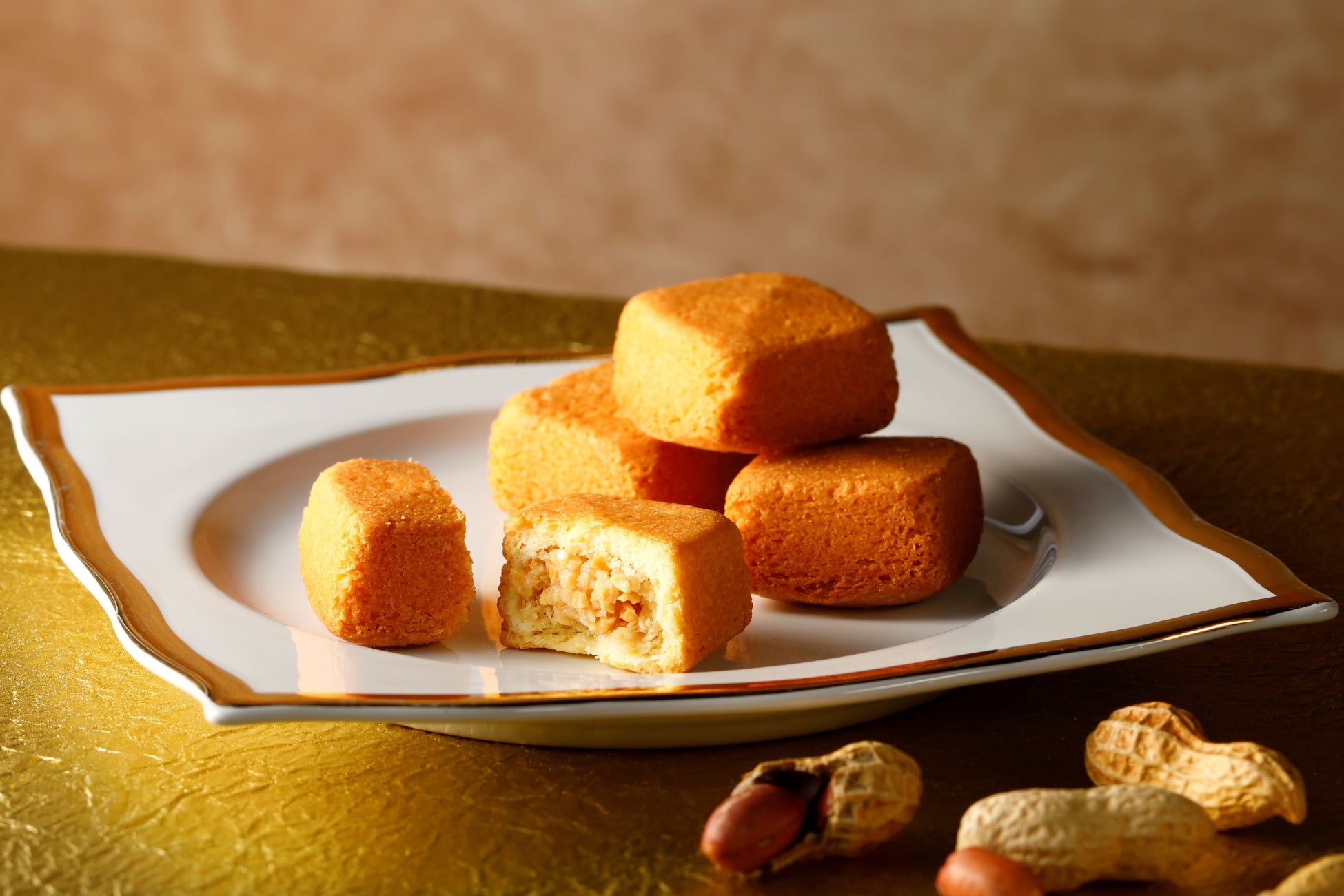 洗練された「Doré(ドレ)」を堪能する。ピーナッツのおいしさを追求した、食感の異なる2種の商品が新登場。 グルメプレス