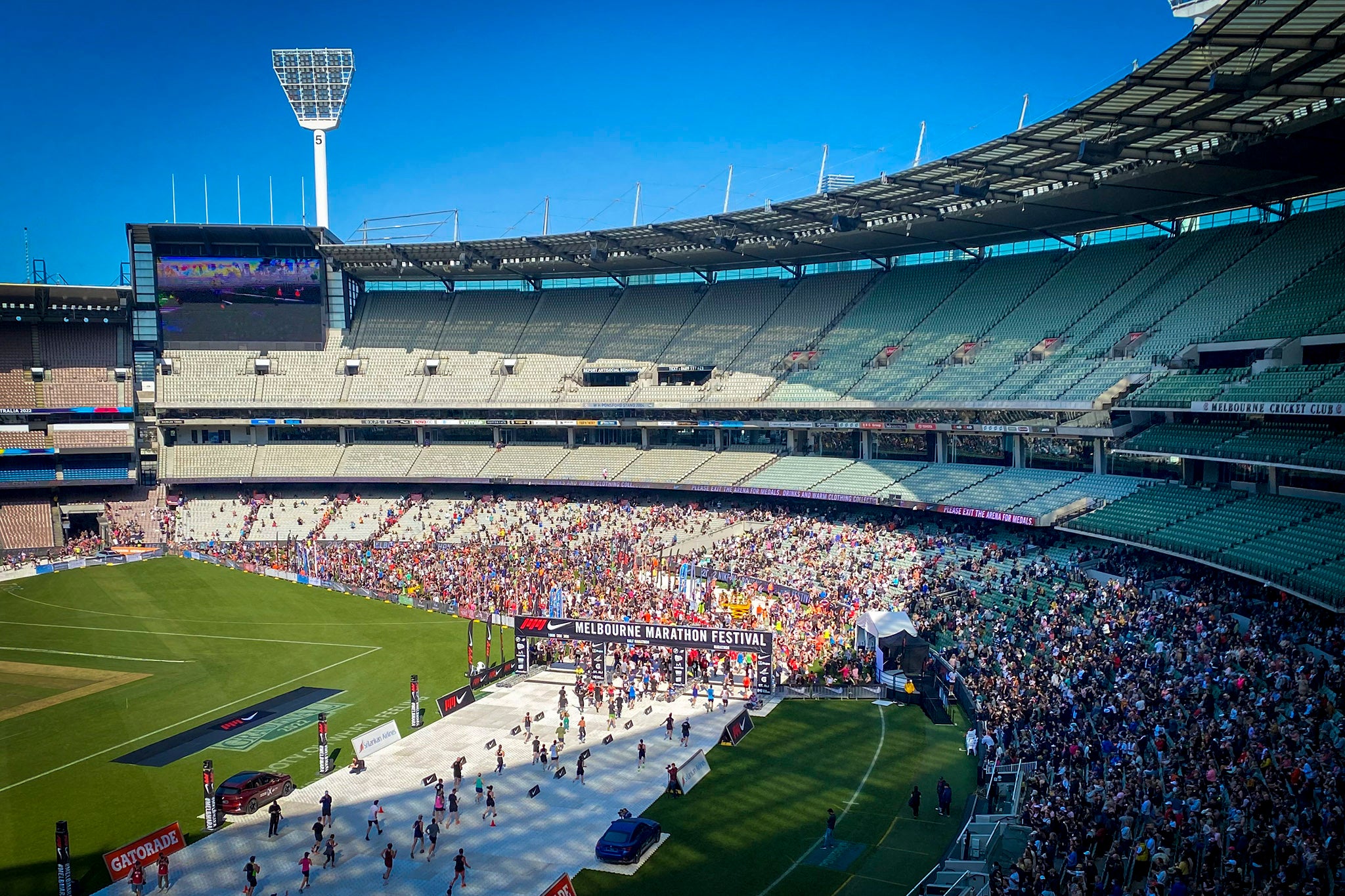 ゴールは世界有数のスタジアム「メルボルン・クリケット・グラウンド」