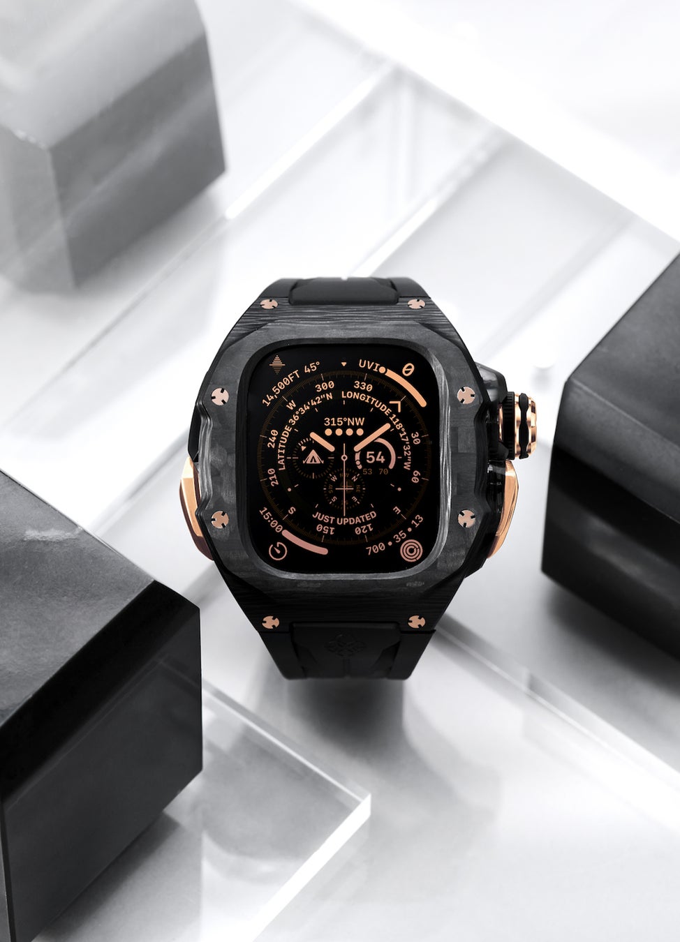 golden concept 44mm ローズゴールド×ブラックシリコン スウェーデン発「GOLDEN CONCEPT(ゴールデンコンセプト)」から