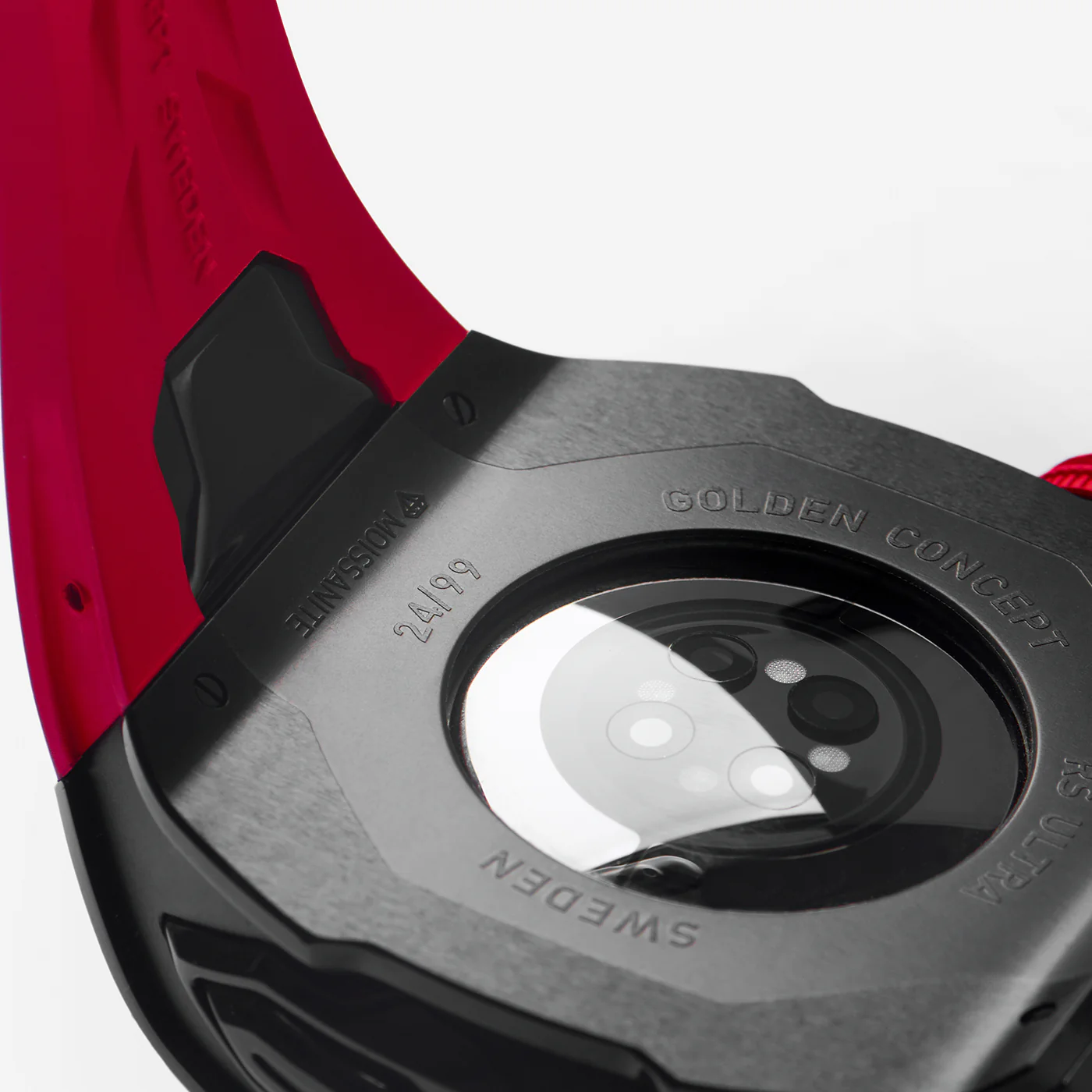 高級アップルウォッチケースブランド「ゴールデンコンセプト」から