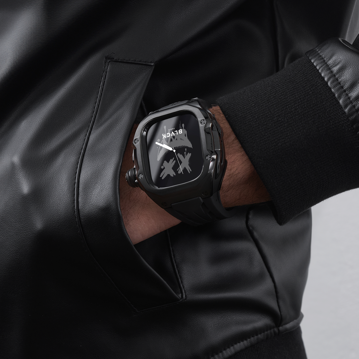 GOLDEN CONCEPT」と「BLVCK PARIS」がコラボレーション。世界限定99本