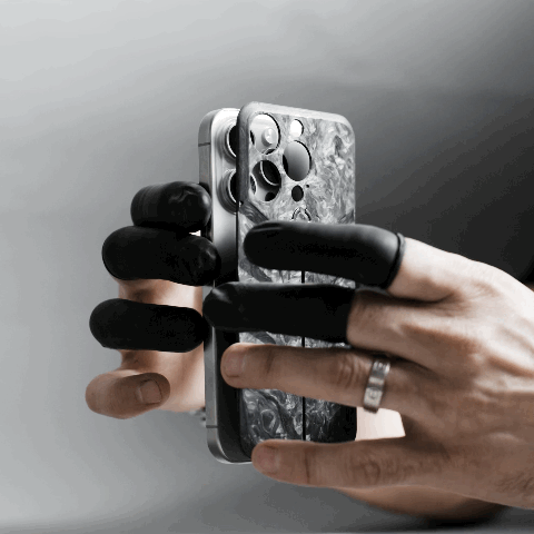 iPhone MagSafe カーボンファイバーケース ゴールデンコンセプト 日本初上陸】GOLDEN CONCEPT（ゴールデンコンセプト）から、iPhone17